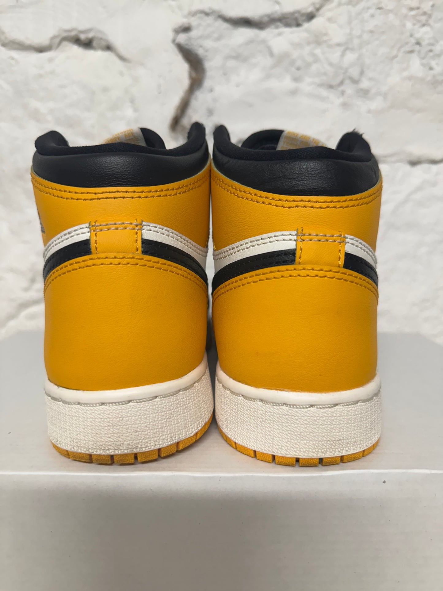 Air Jordan 1 High Taxi Sz 6Y