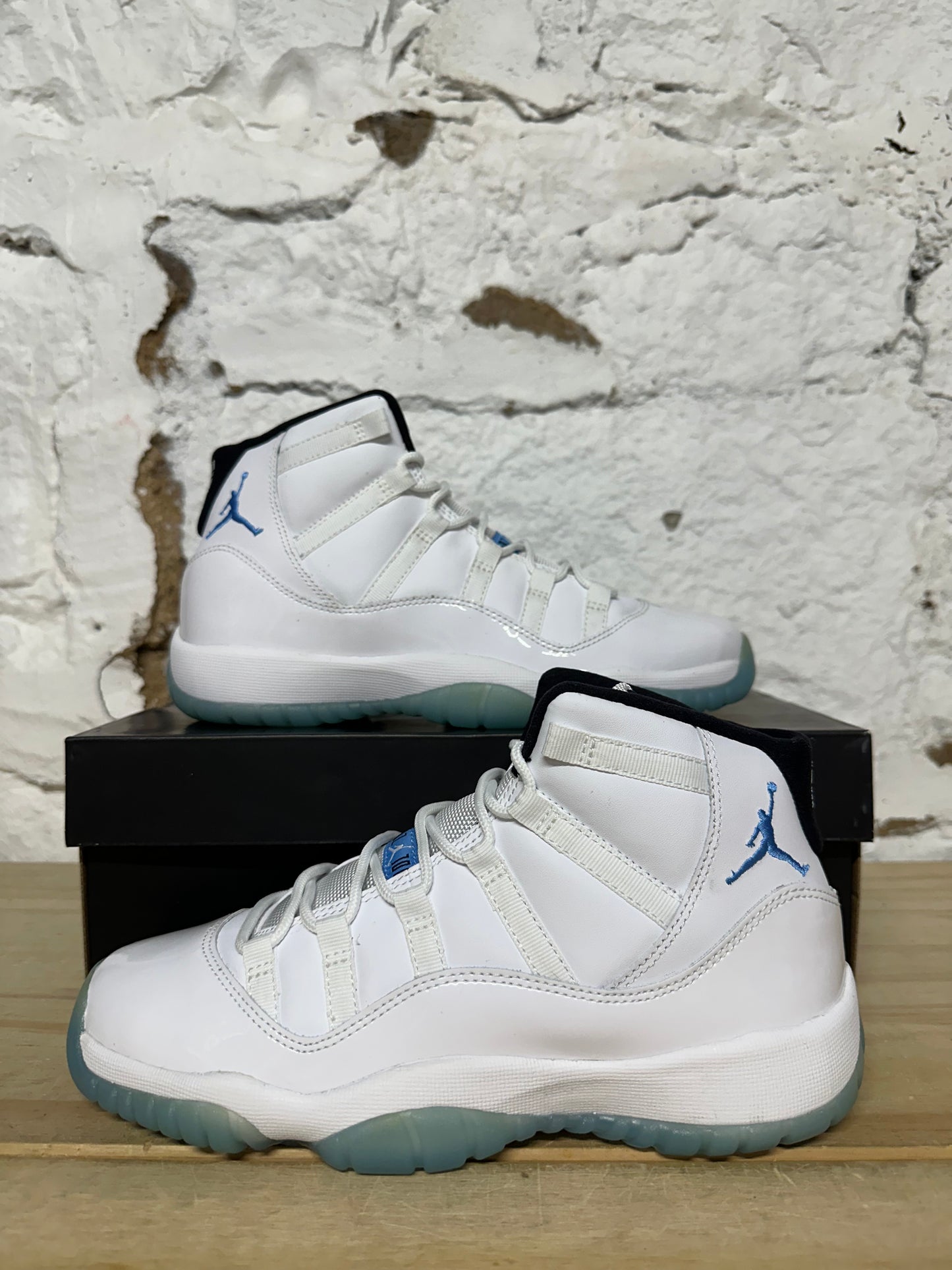 Air Jordan 11 Legend Blue (2014) Sz 5.5Y DS