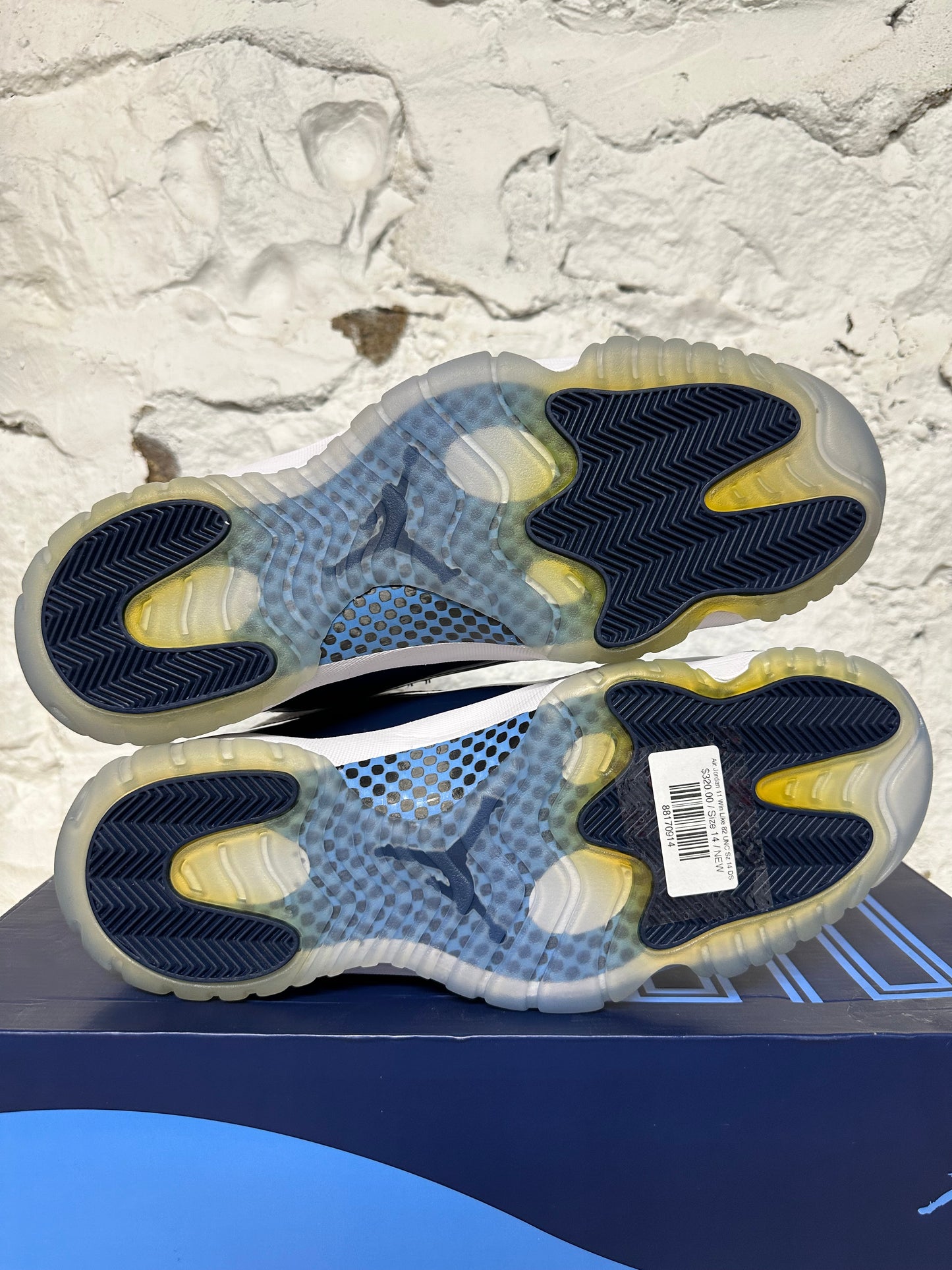 Air Jordan 11 Win Like 82 UNC Sz 14 DS