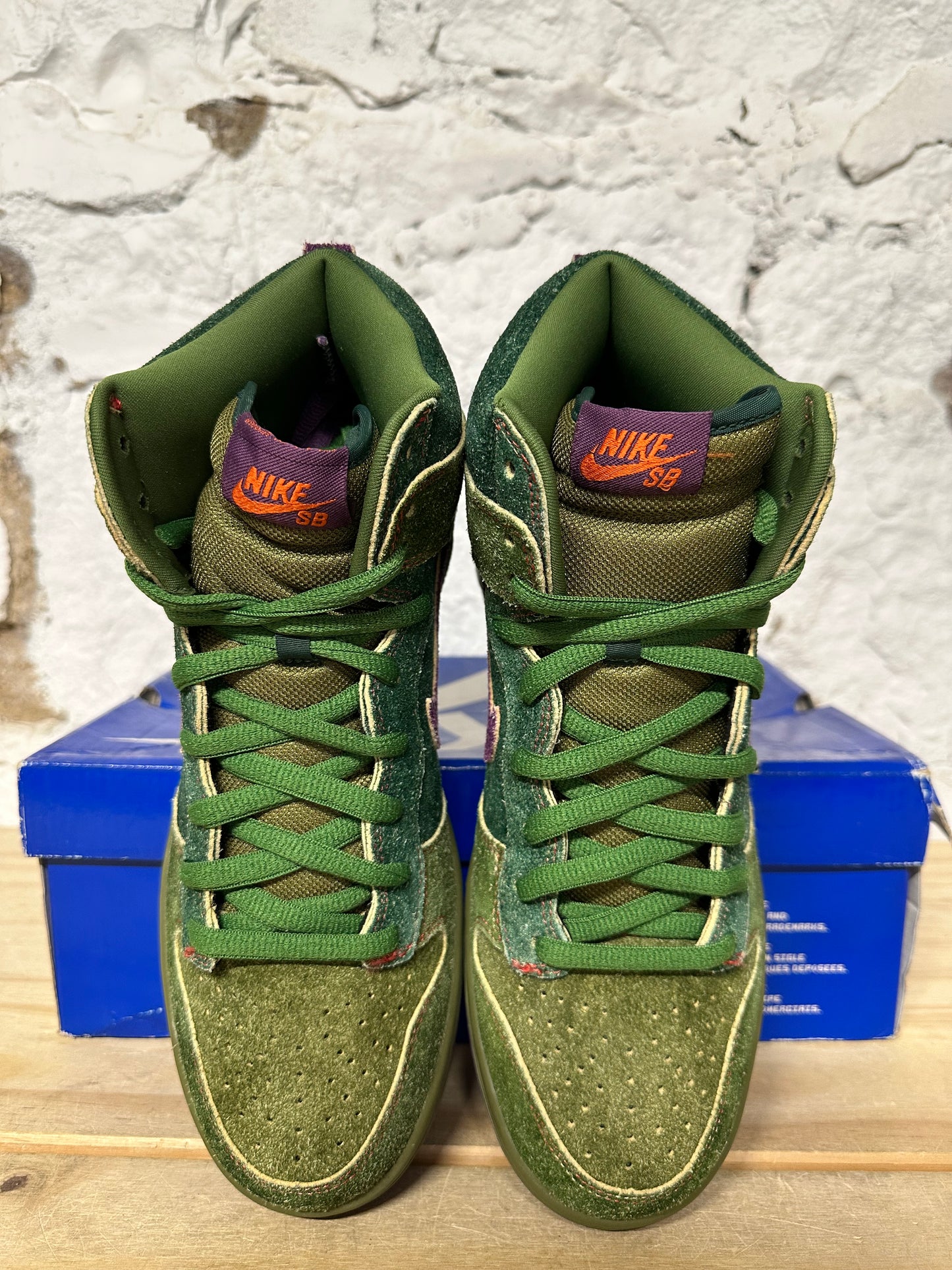 Nike SB Dunk High Skunk 420 (2010) Sz 10 DS