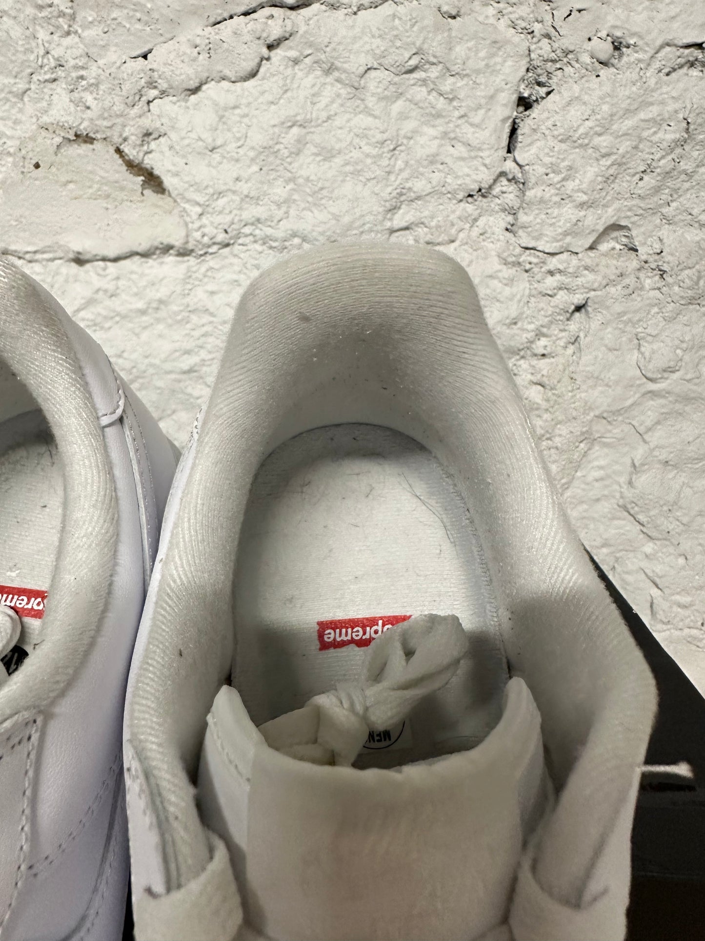 Nike Air Force 1 Low Supreme White Sz 12