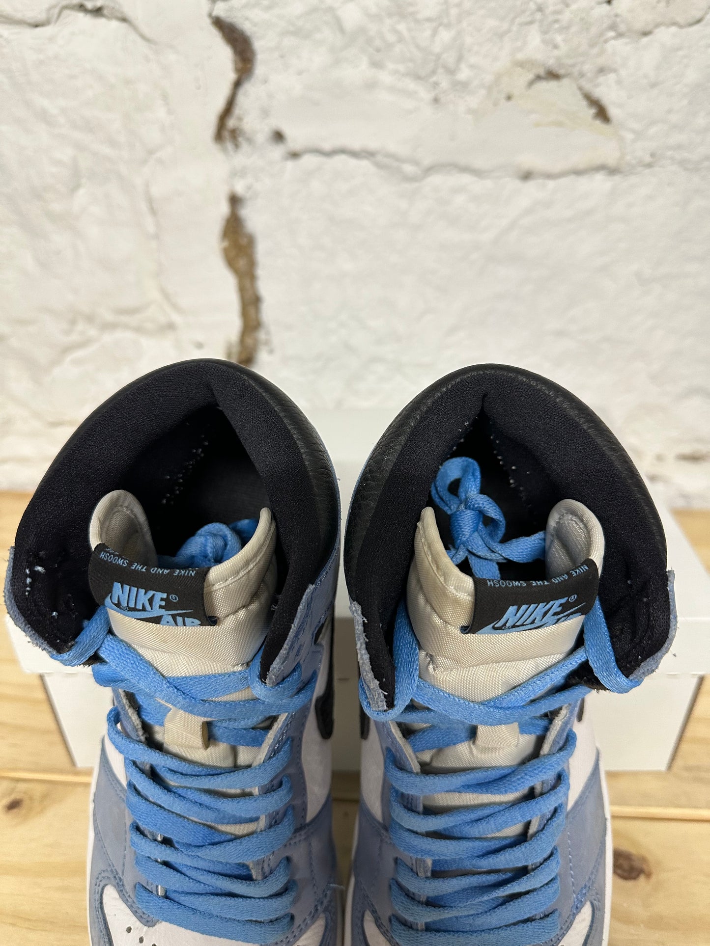 Air Jordan 1 High University Blue Sz 10