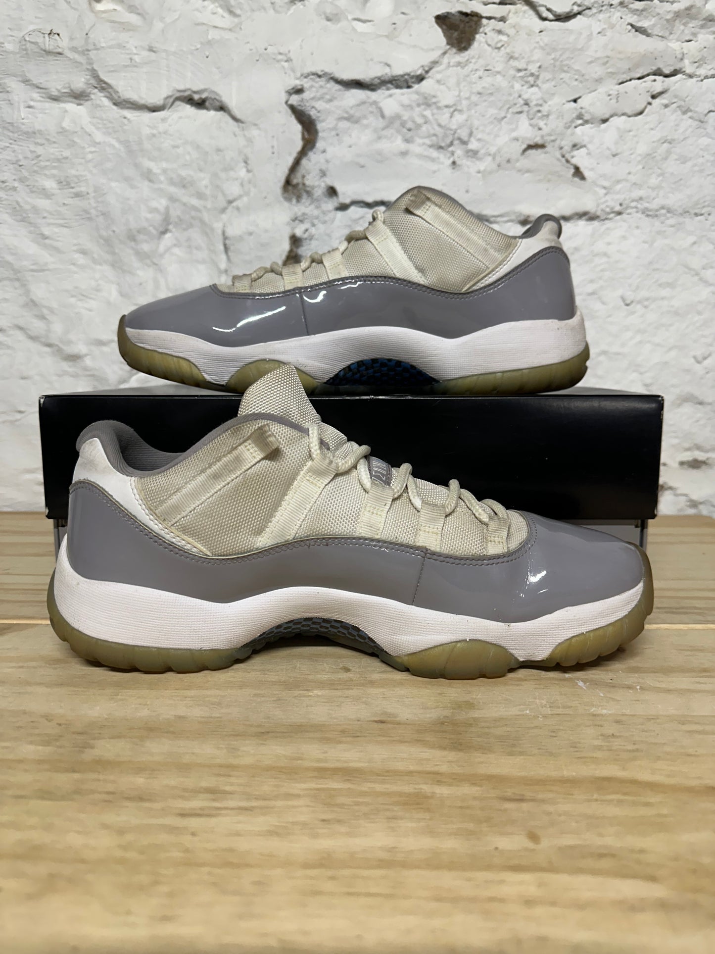 Air Jordan 11 Low Cement Grey Sz 10