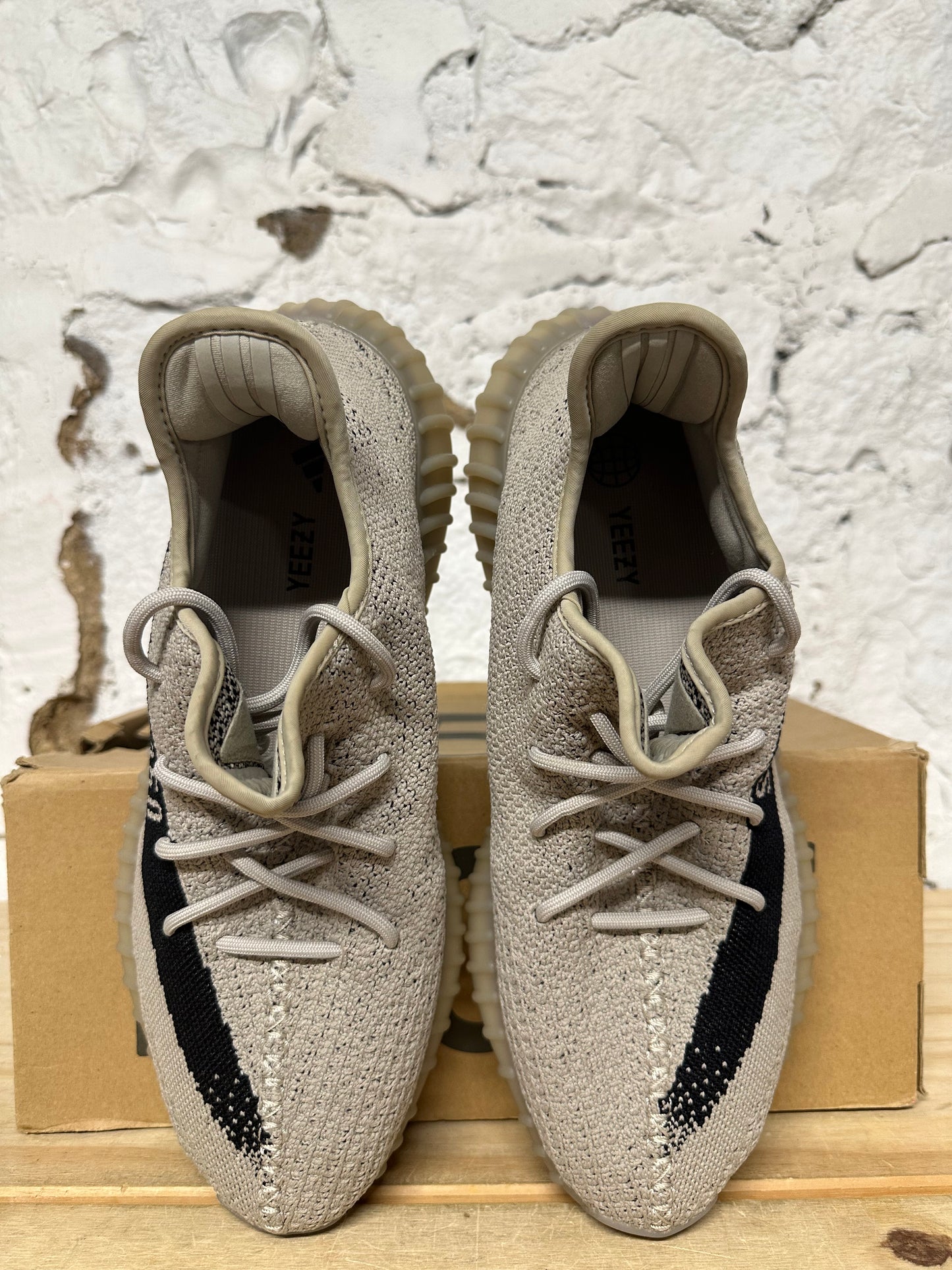 Yeezy 350 V2 Slate Sz 11.5