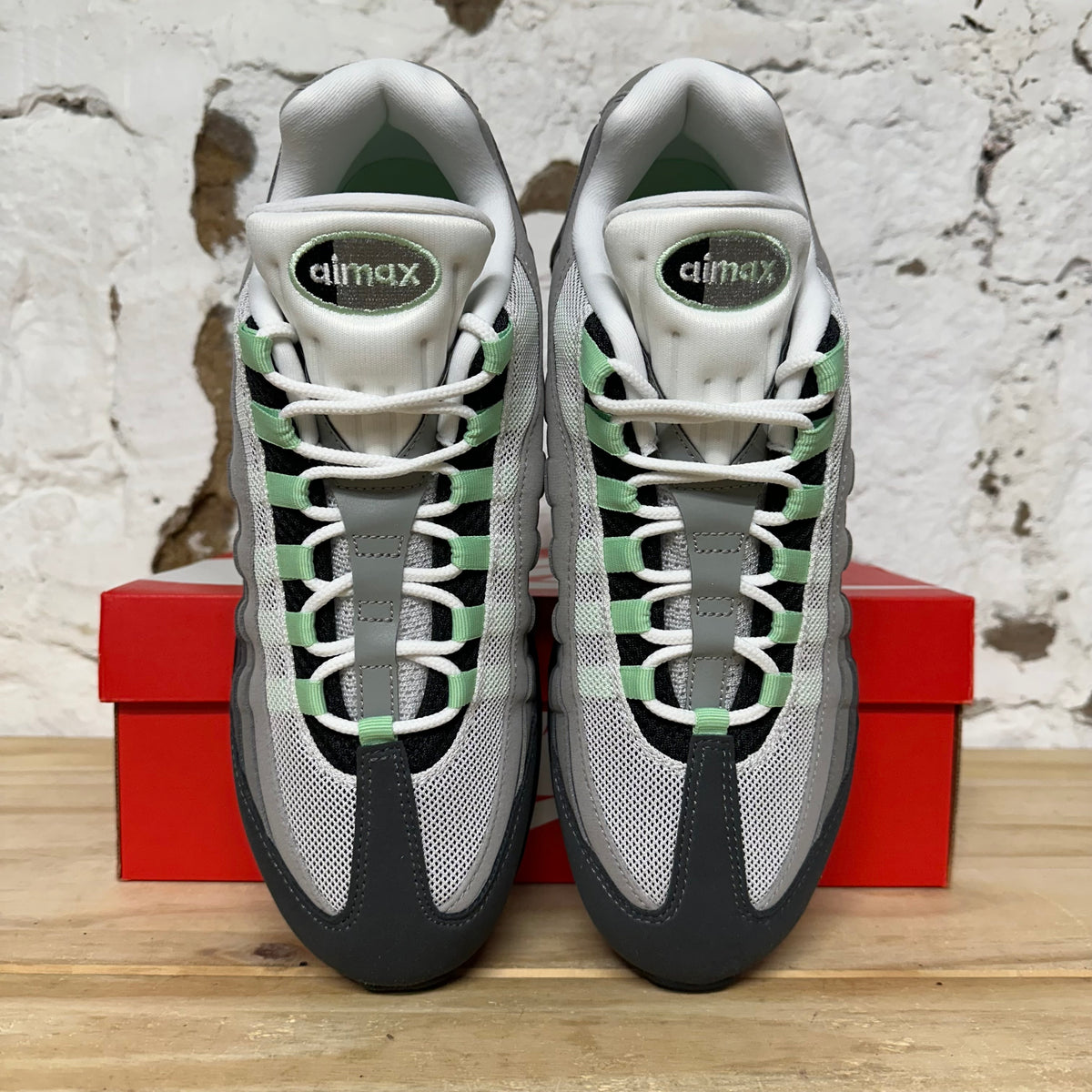 Nike Air Max 95 OG Big Bubble Fresh Mint Sz 10.5 (12W) DS