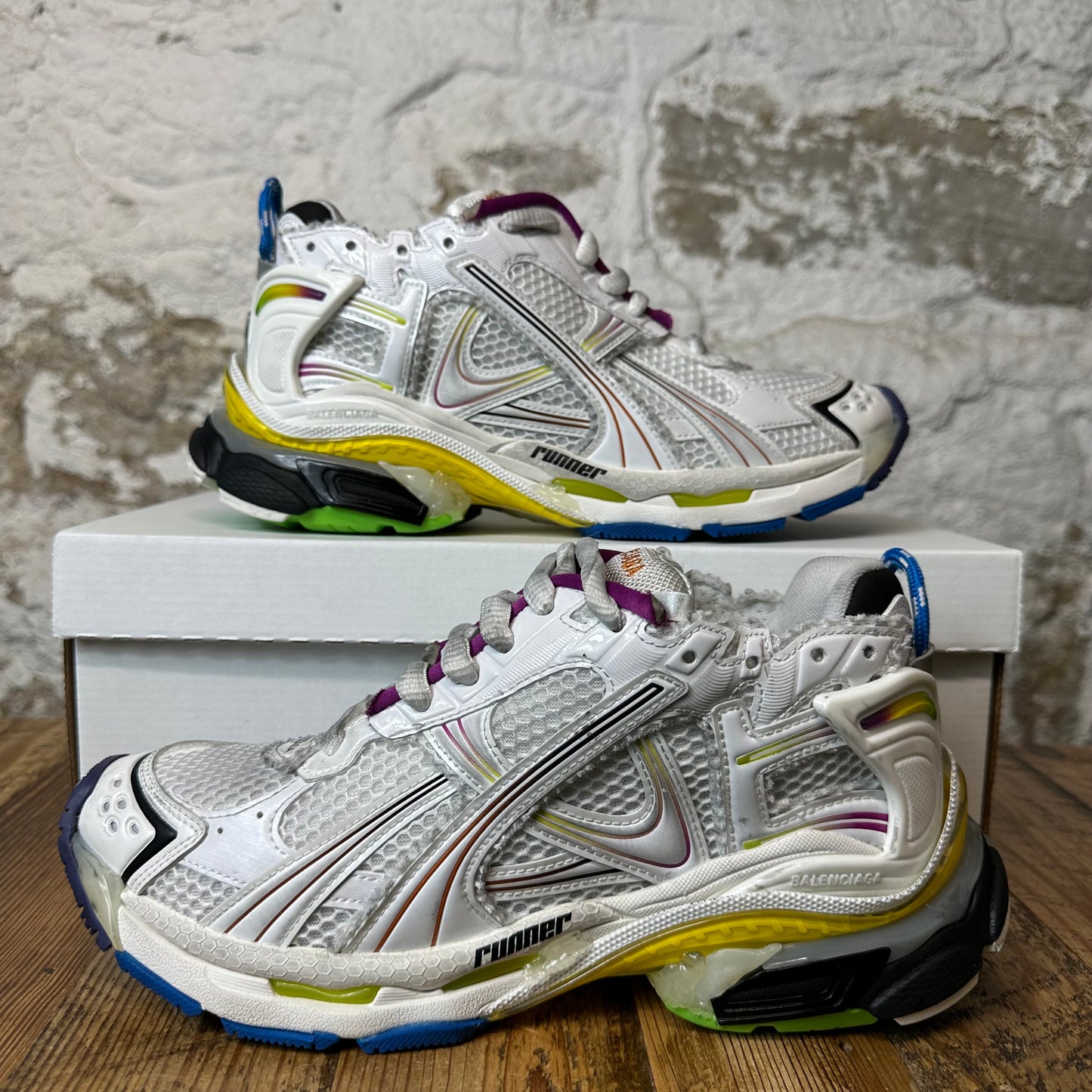 Balenciaga Runner Multicolor White Sneaker Sz 6.5 (39)