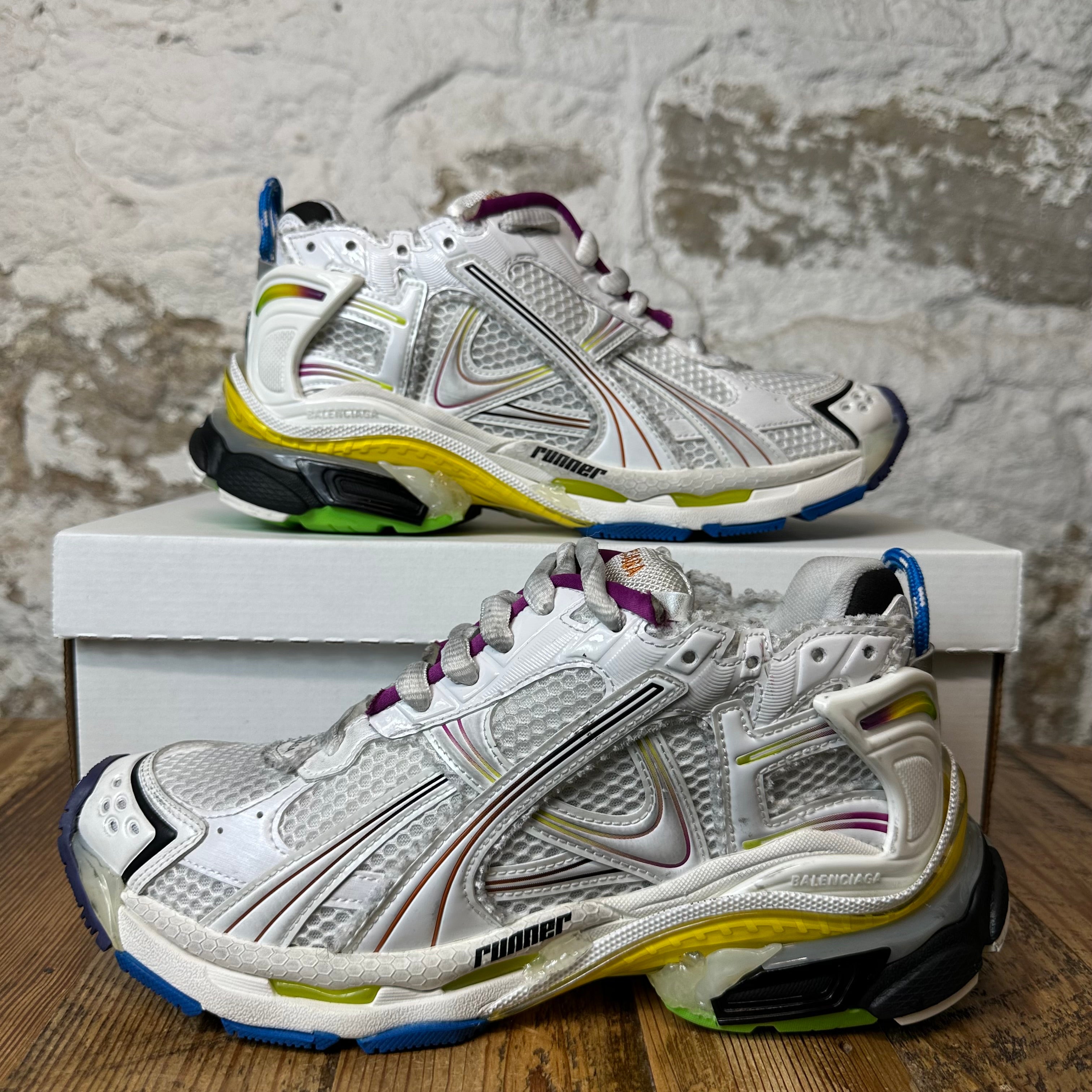 Balenciaga Runner Multicolor White Sneaker Sz 6.5 (39)