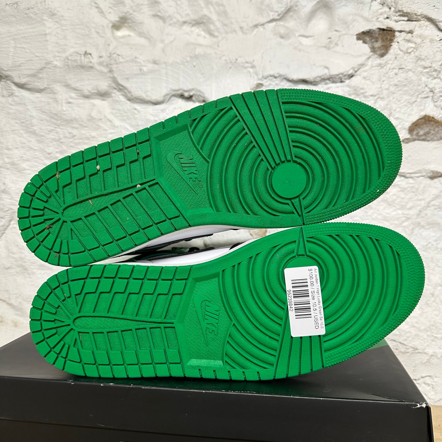 Air Jordan 1 High Lucky Green Sz 10.5