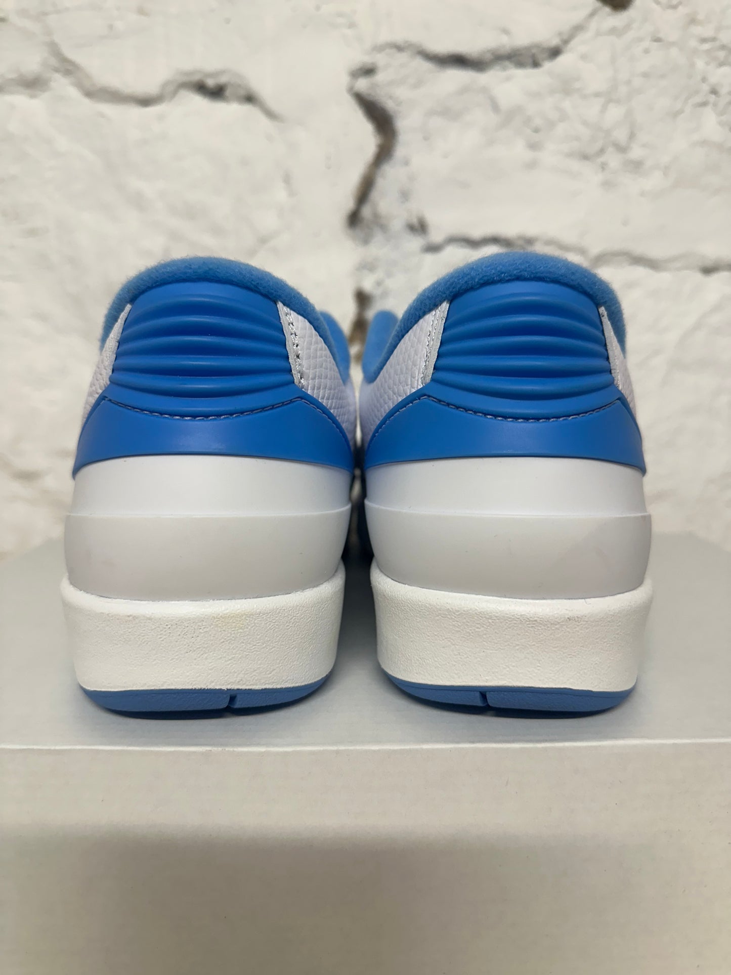 Air Jordan 2 Low UNC Sz 9.5 DS