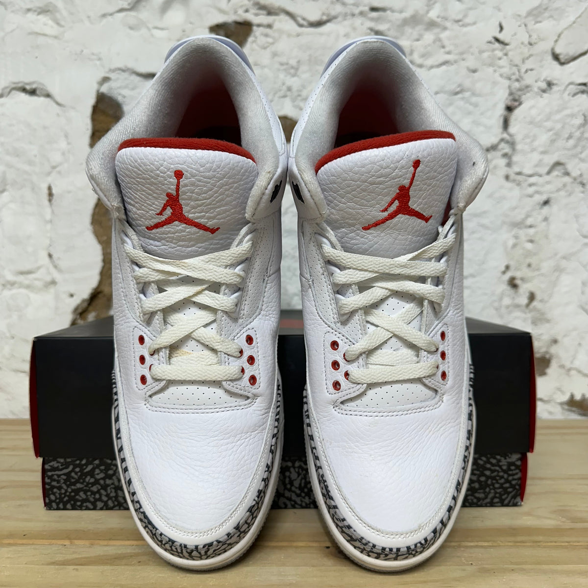 Air Jordan 3 Hall of Fame Sz 11