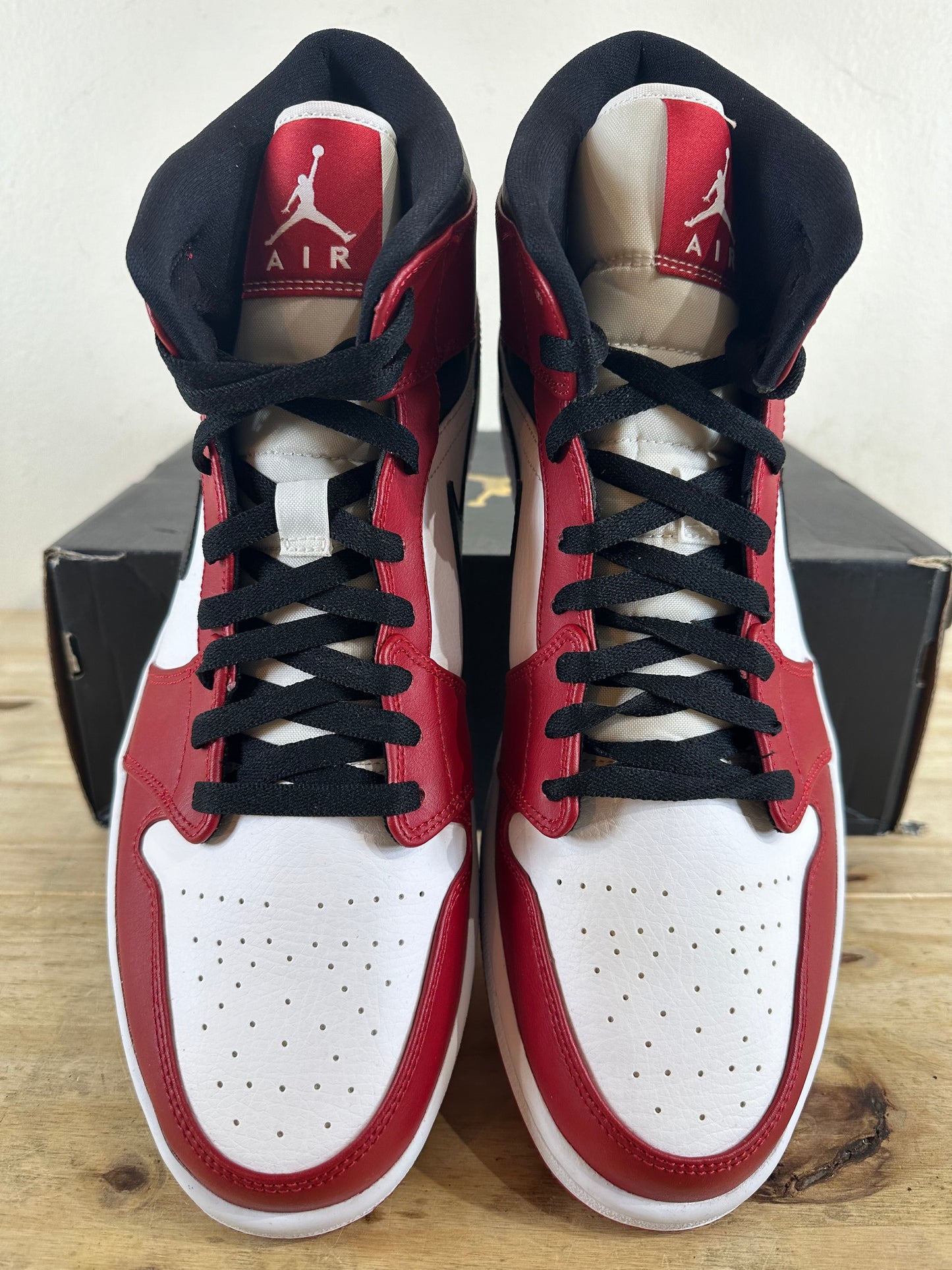 Air Jordan 1 Mid Chicago (2020) Sz 14 DS