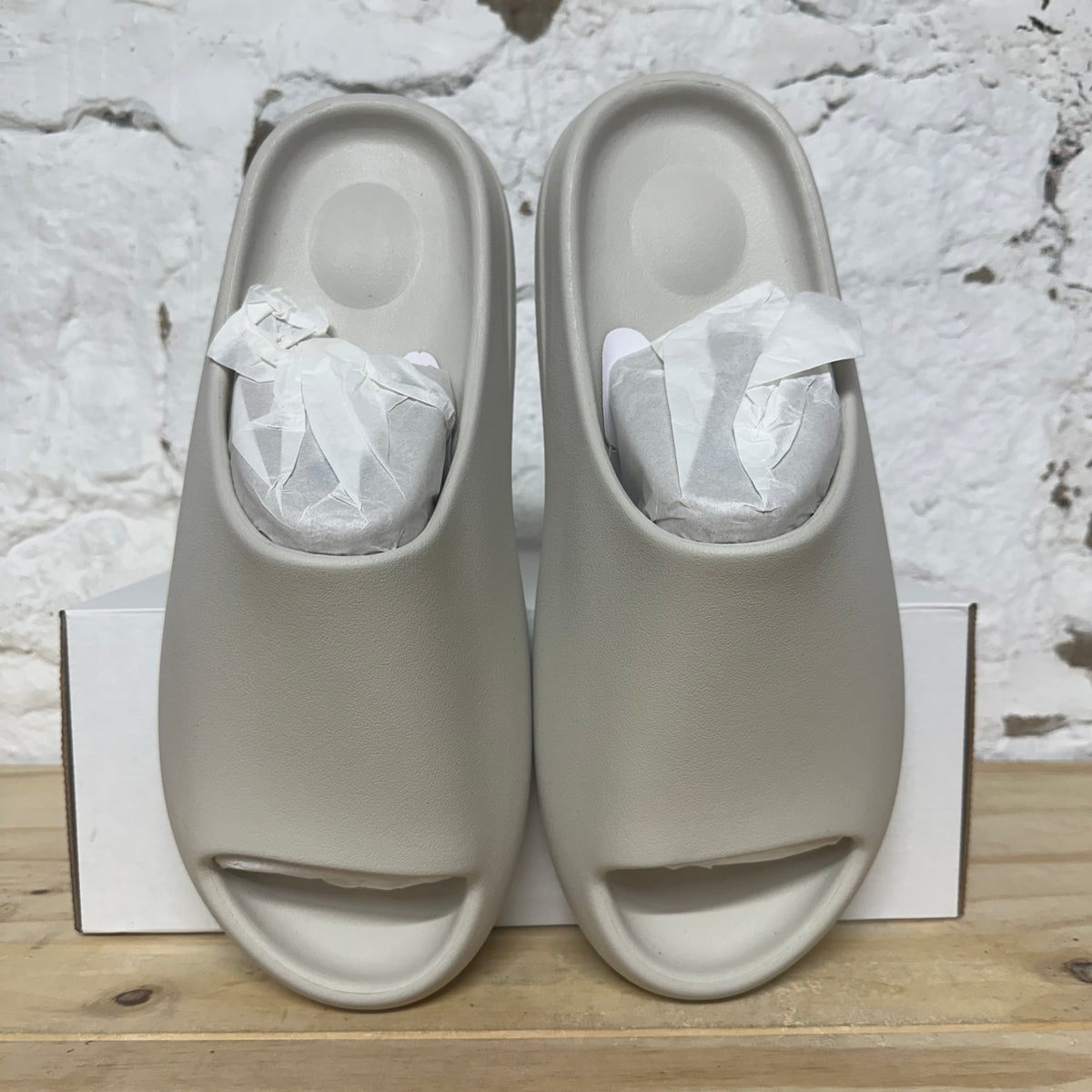 Yeezy Slide 01 Cream Sz 14 DS