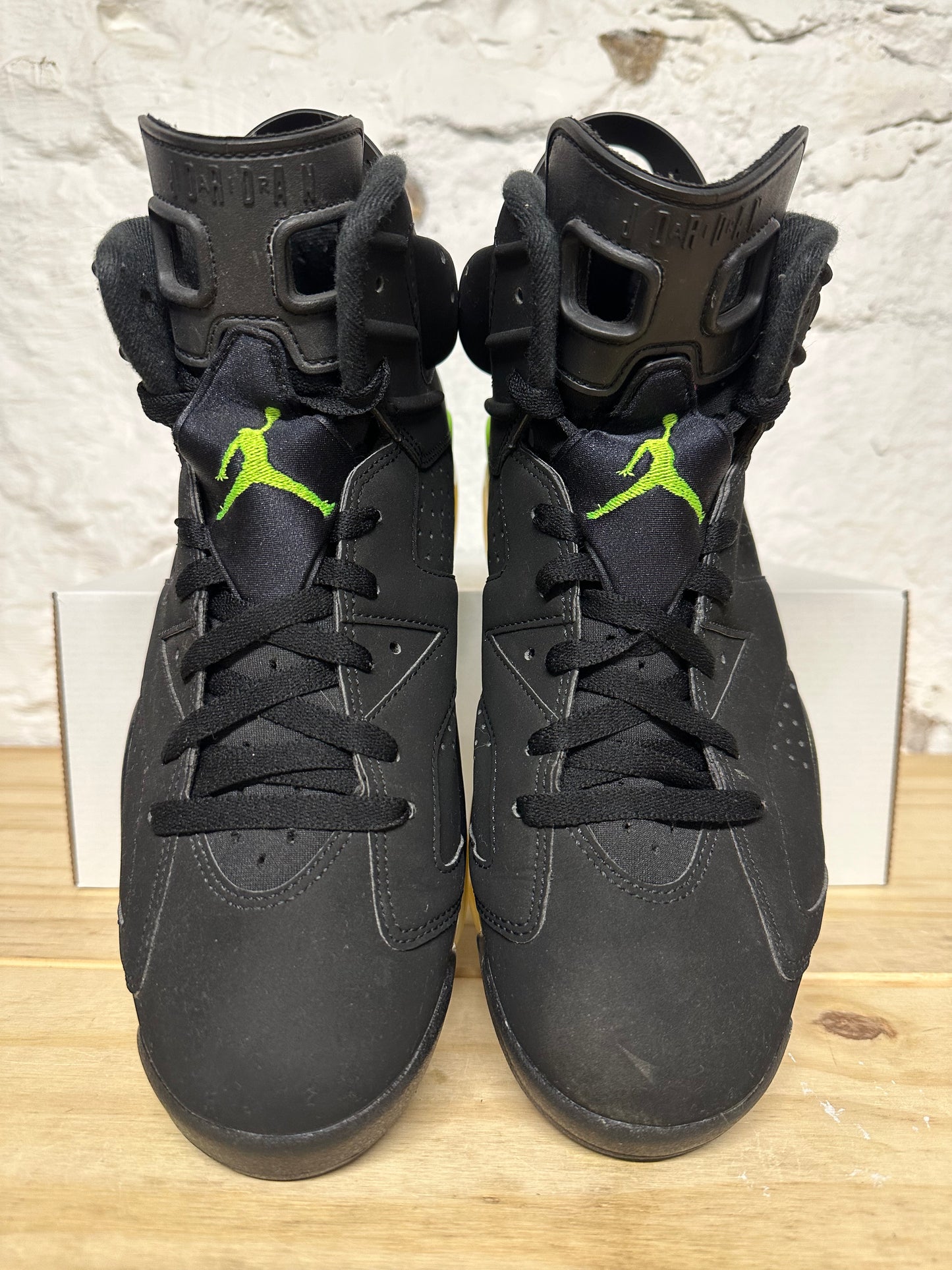 Air Jordan 6 Electric Green Sz 10.5