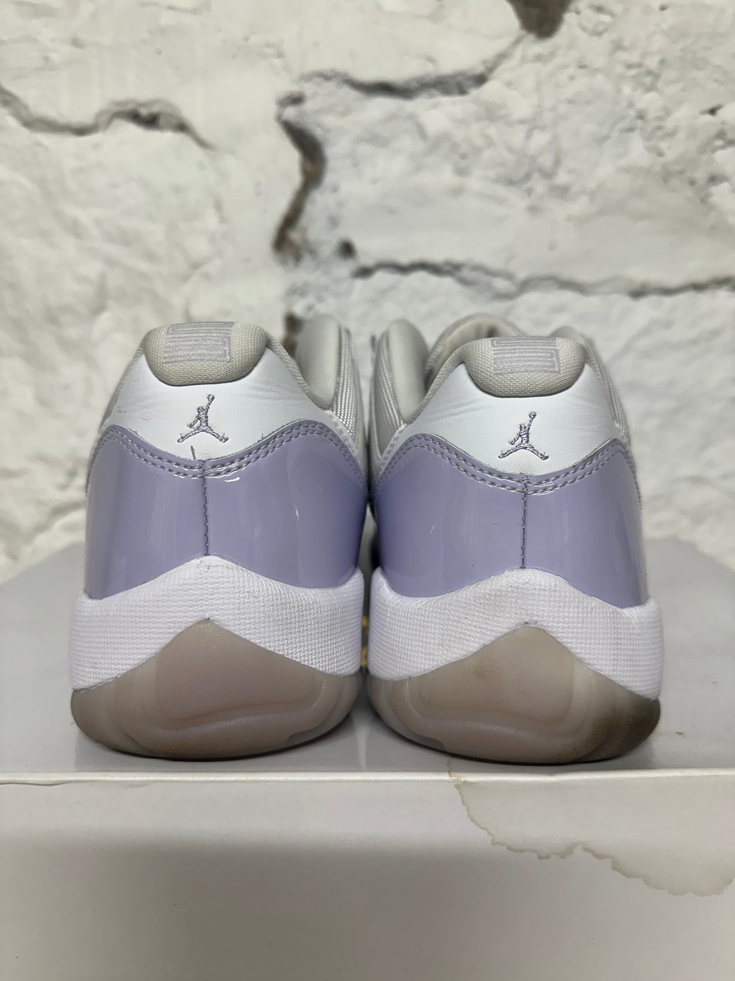 Air Jordan 11 Low Pure Violet Sz 10(11.5W)