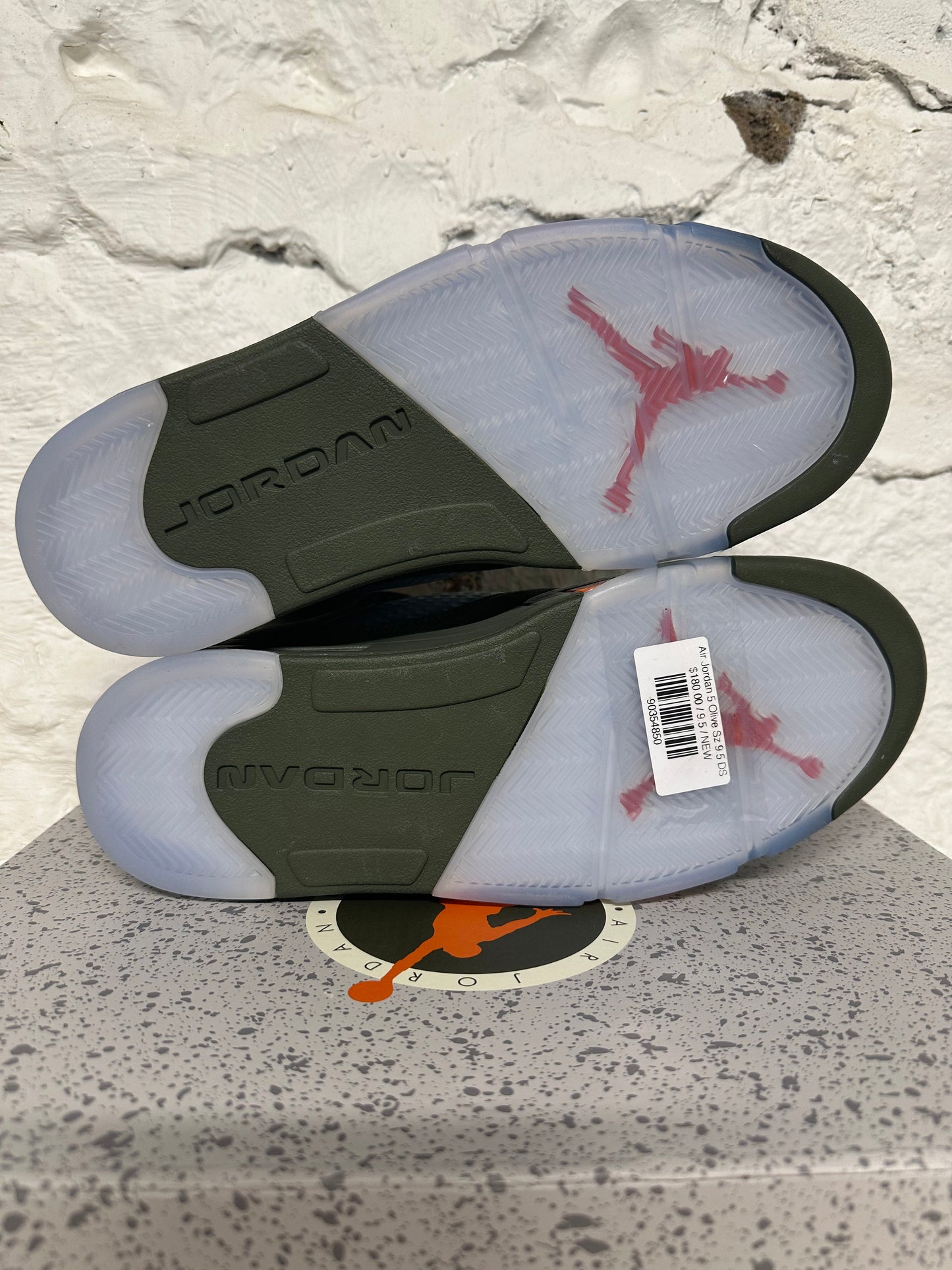 Air Jordan 5 Olive Sz 9.5 DS
