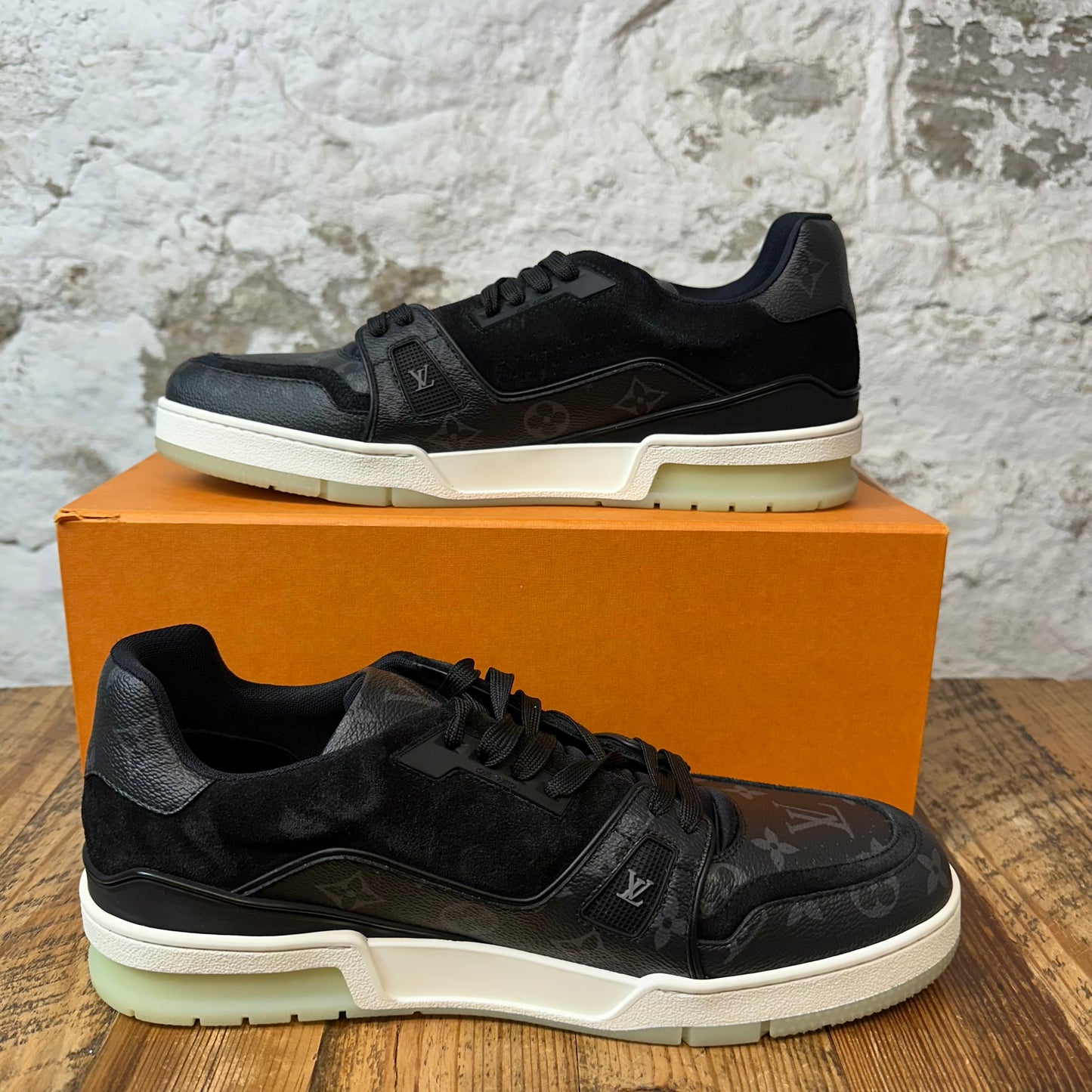 Louis Vuitton Damier Graphite Trainer Sz 11.5 (10LV)