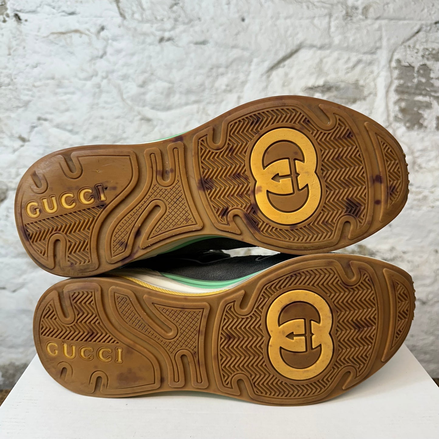 Gucci Ultrapace Green Gray Sneaker Sz 9.5 No Box