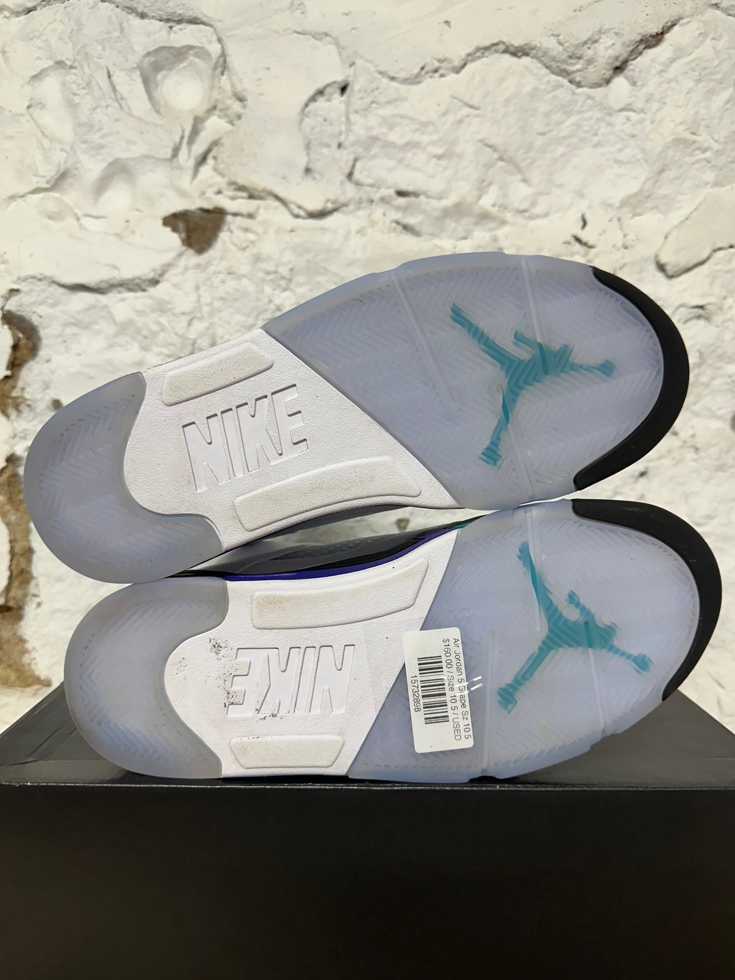 Air Jordan 5 Grape Sz 10.5