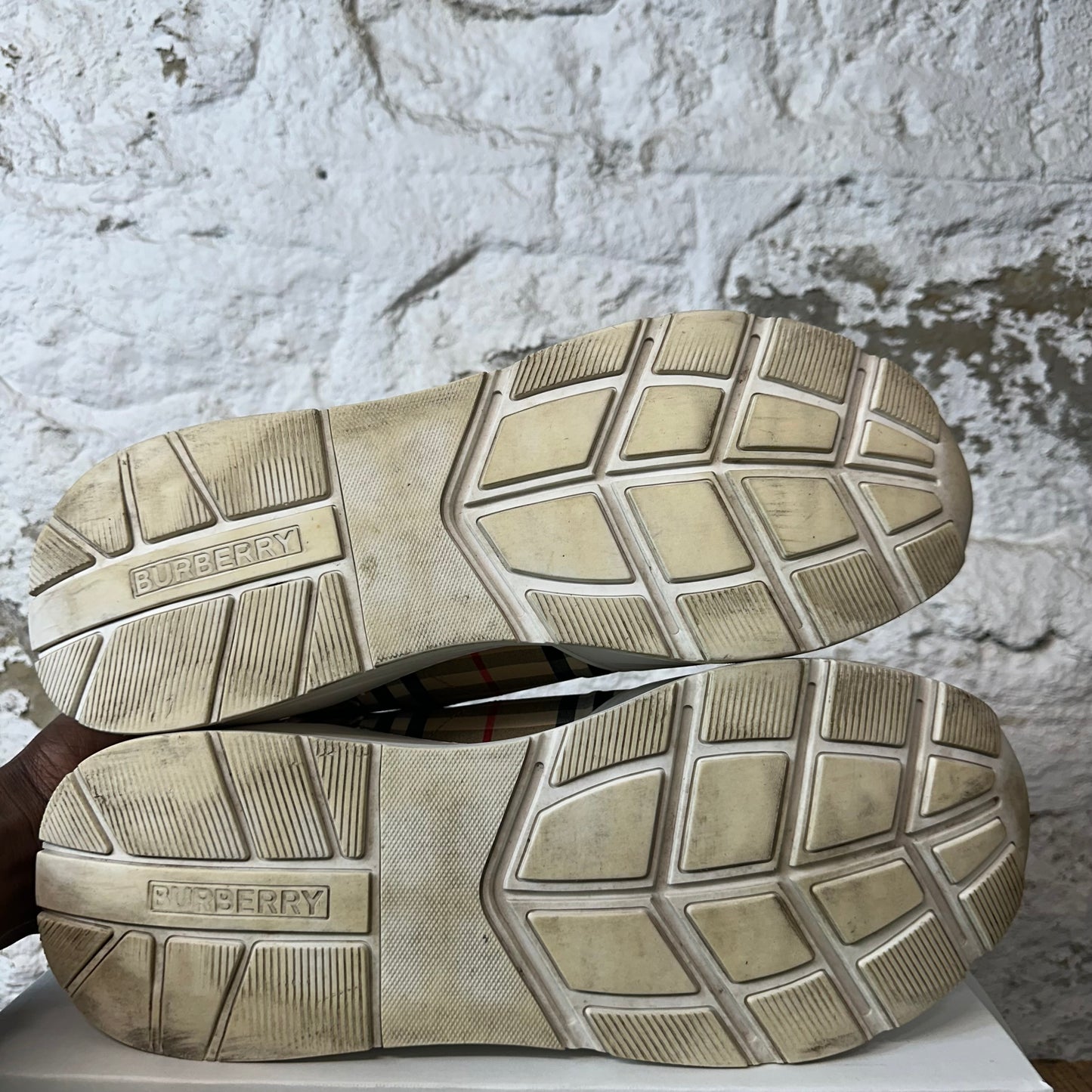 Burberry Arthur Brown Plaid Sneaker Sz 15 (48) No Box