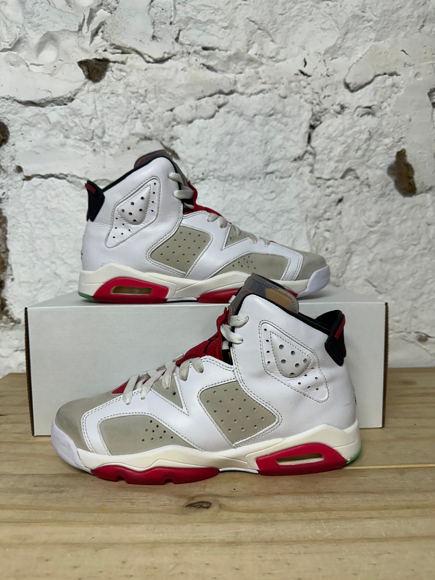 Air Jordan 6 Hare Sz 6.5Y