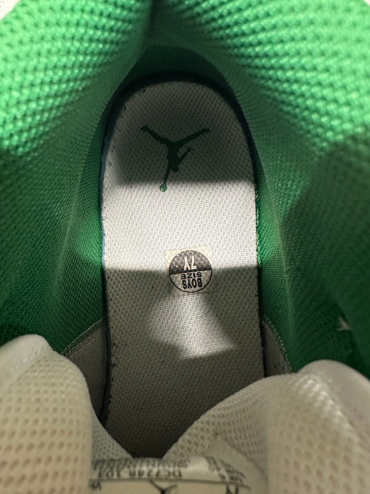 Air Jordan 1 Mid Pine Green Gray Sz 7Y