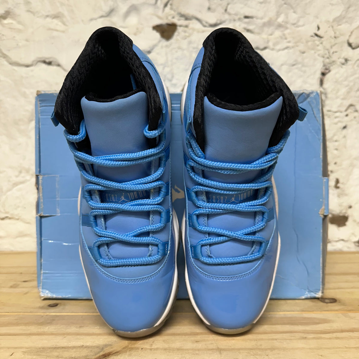 Air Jordan Ultimate Gift of Flight 11/29 Sz 9