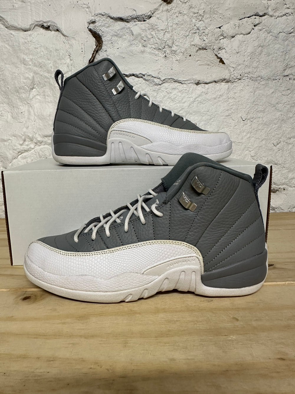 Air Jordan 12 Stealth Sz 7Y