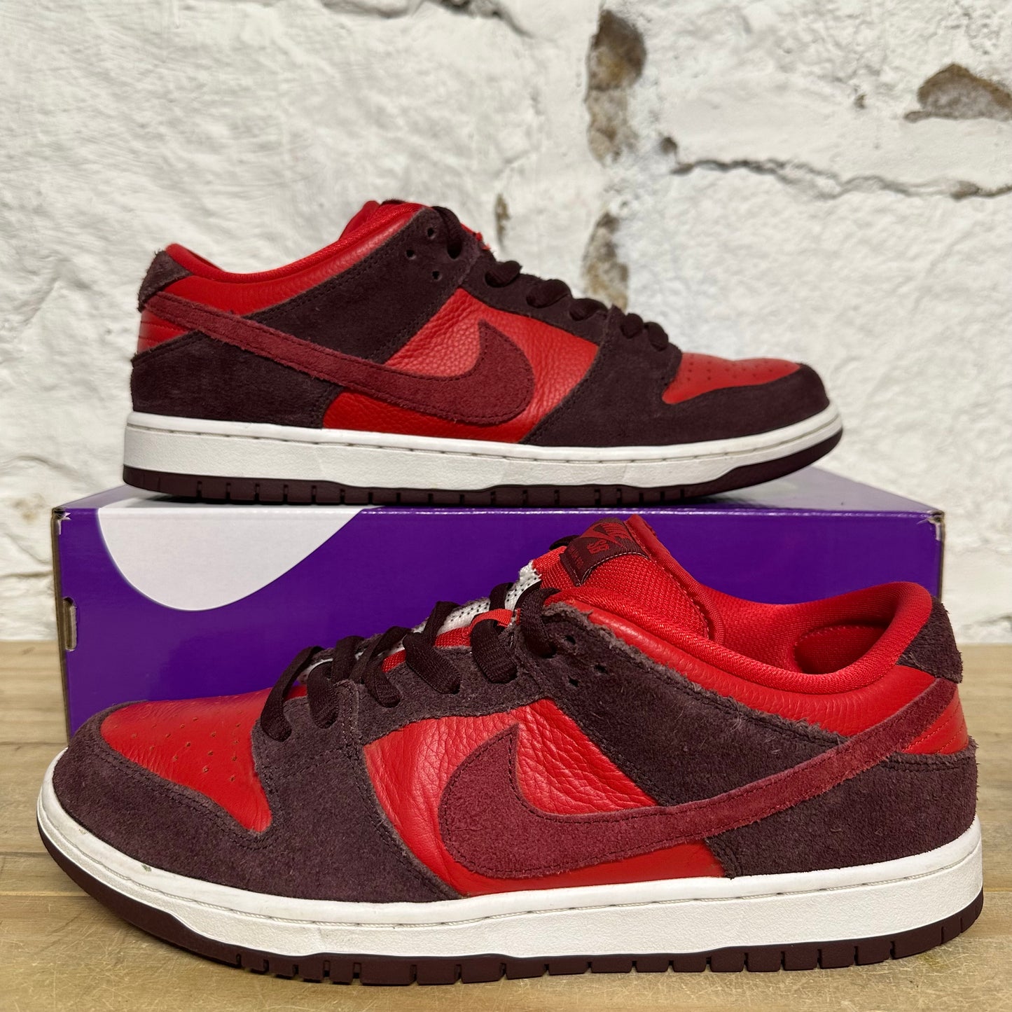 Nike SB Dunk Low Cherry Sz 11