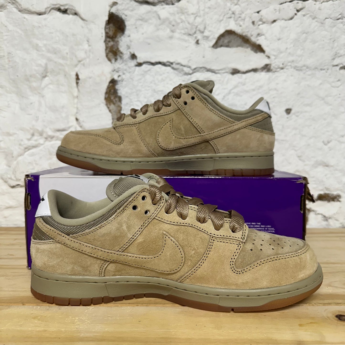 Nike Dunk Low SB Pro B Parachute Beige Sz 9 DS