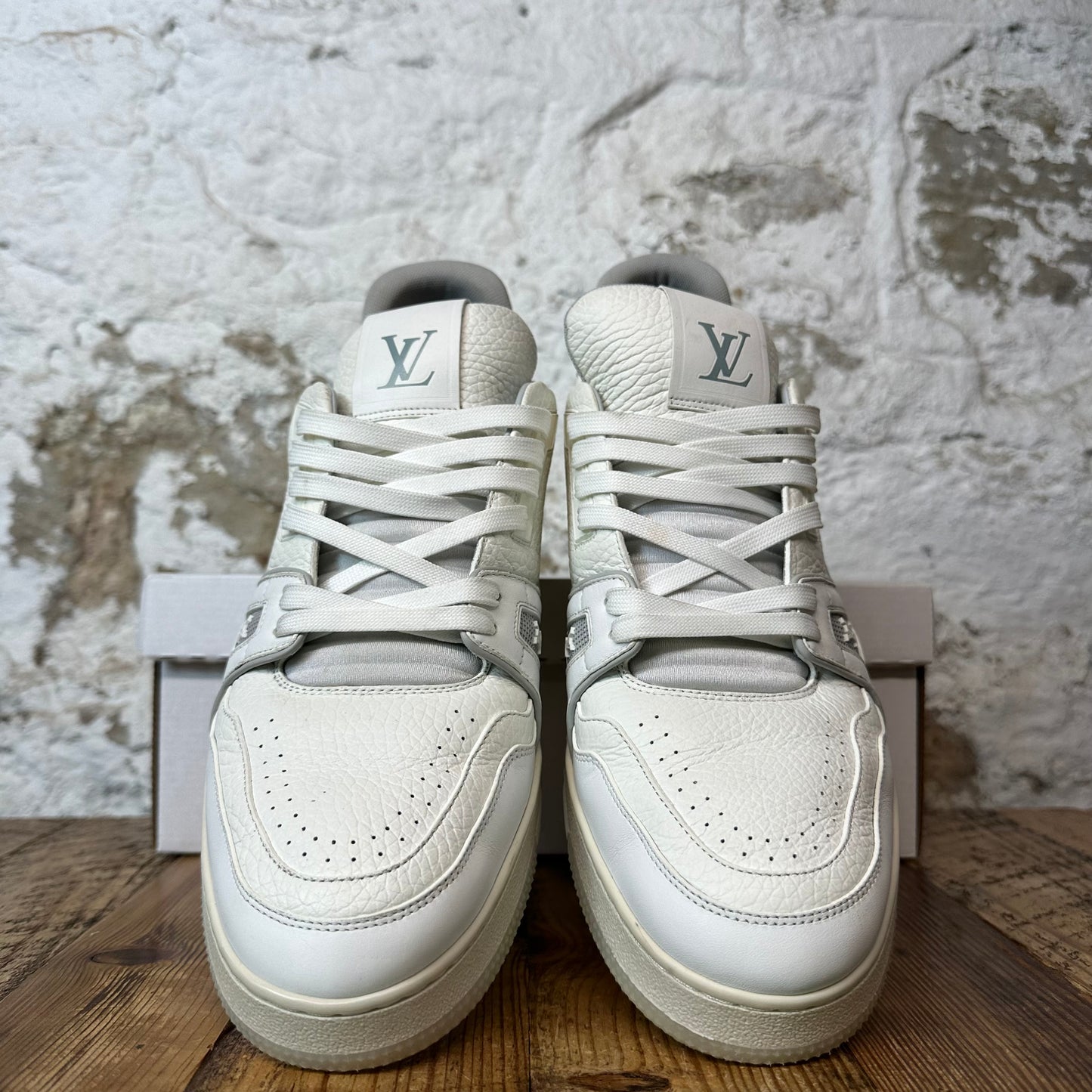 Louis Vuitton White Cream Trainer Sneaker Sz 11.5(10LV)