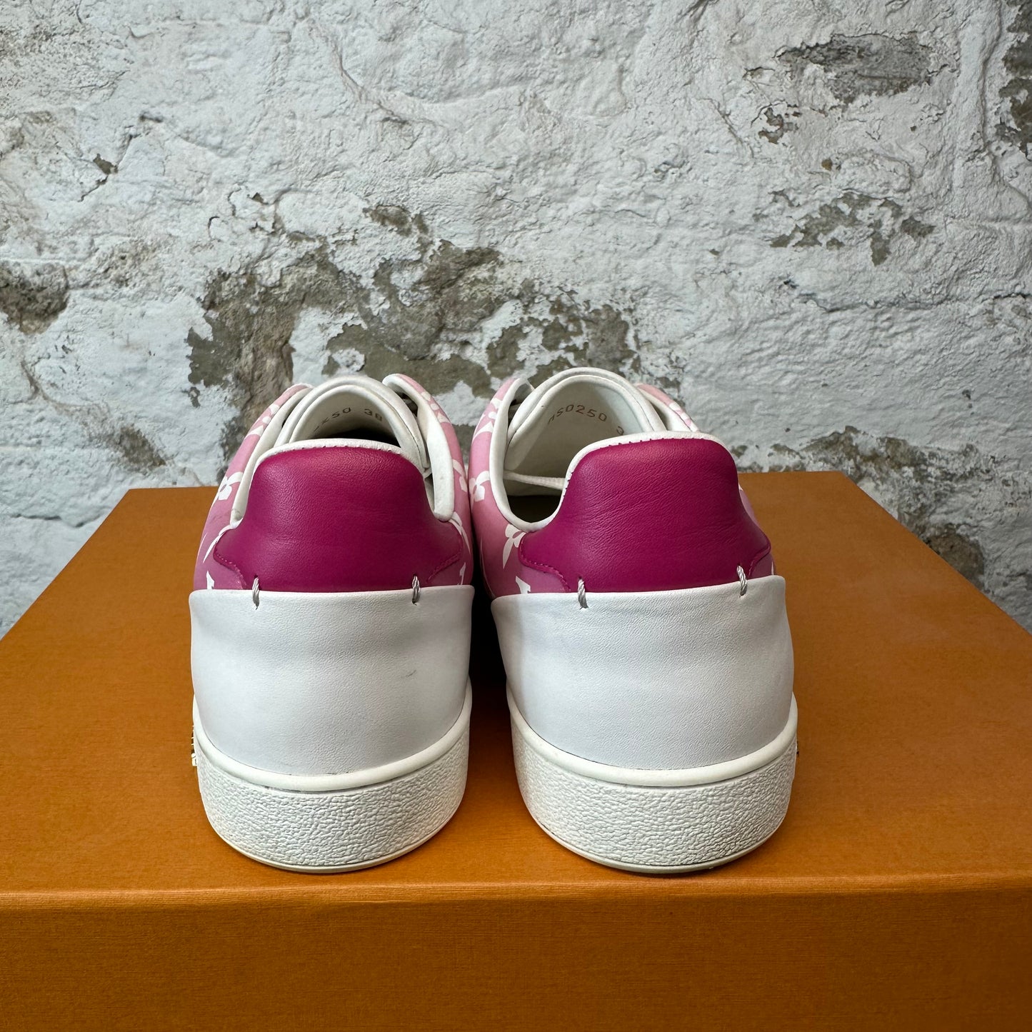 Louis Vuitton Pink White Monogram White Low Sz 7 (38LV)