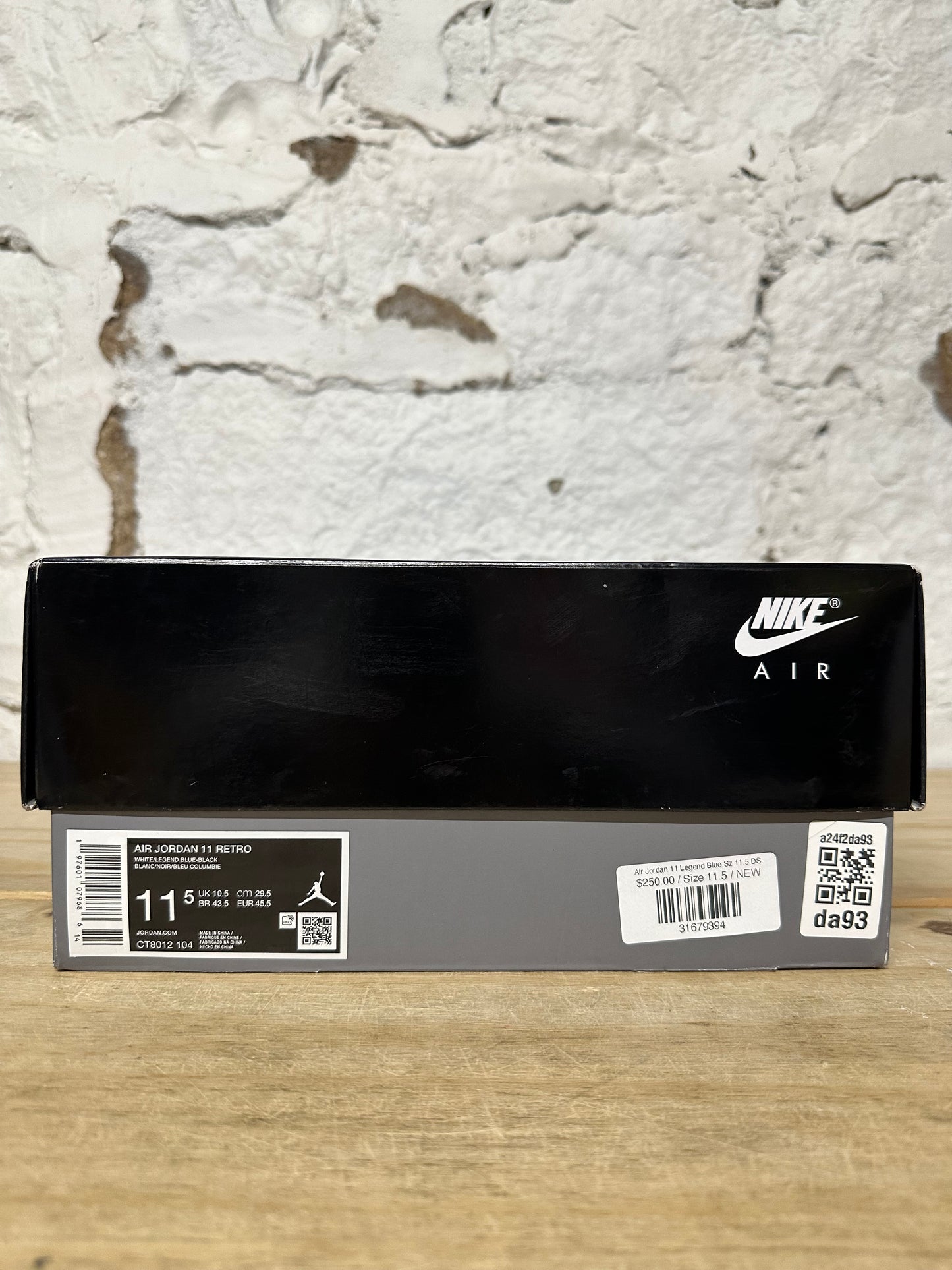 Air Jordan 11 High Legend Blue Sz 11.5 DS