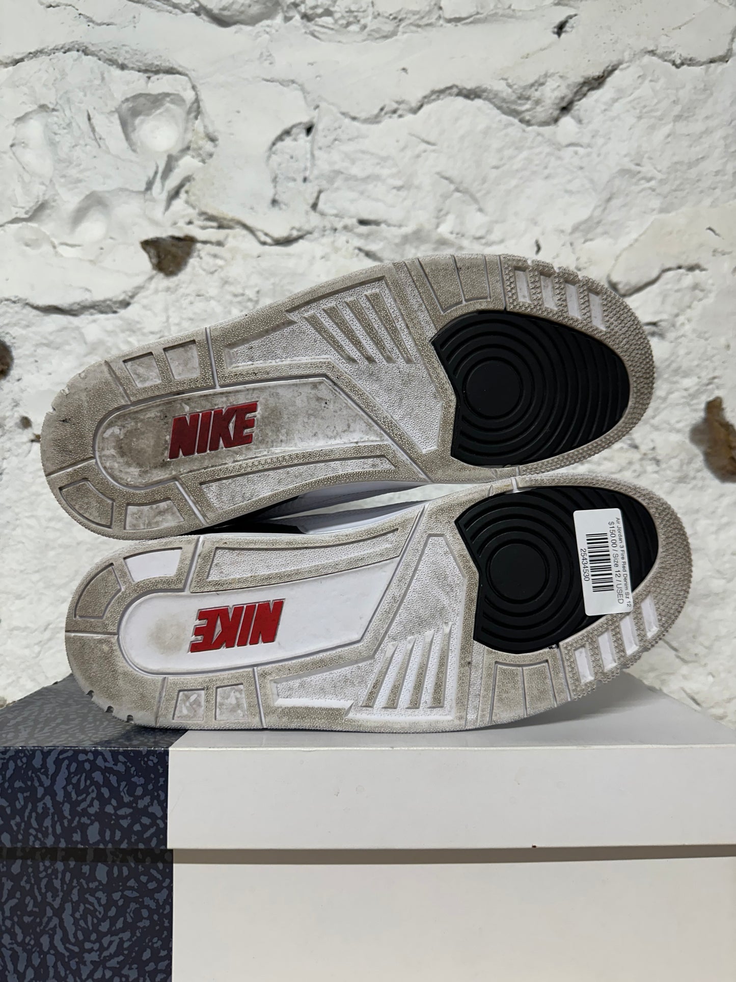 Air Jordan 3 Fire Red Denim Sz 12