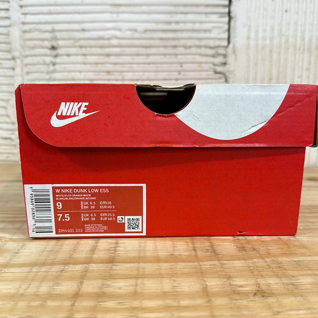 Nike Dunk Low Essential Paisley Pack Orange Sz 7.5(9W)