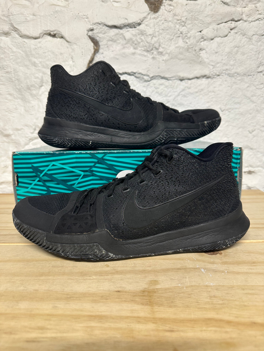 Nike Kyrie 3 Marble Sz 12.5