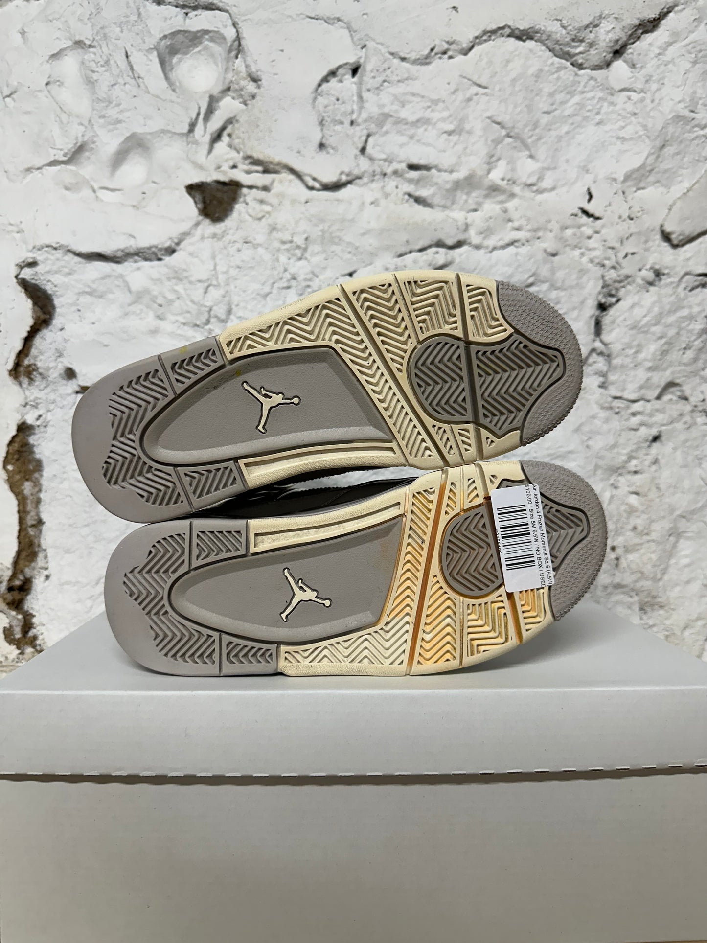 Air Jordan 4 Frozen Moments Sz 5 (6.5W)