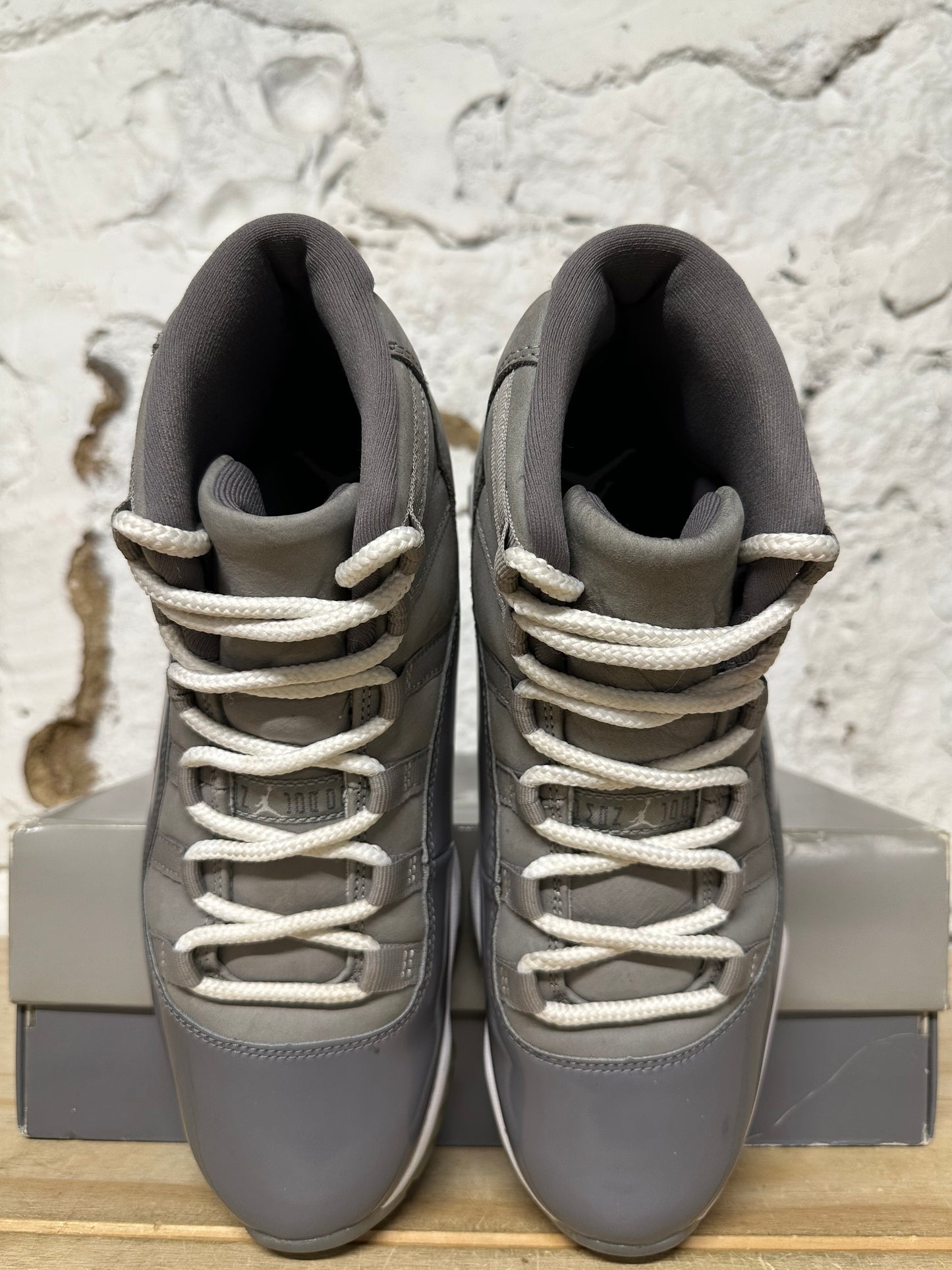 Air Jordan 11 High Cool Grey Sz 9
