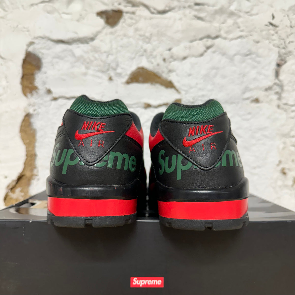 Nike Supreme Cross Trainer Black Green Red Sz 10.5