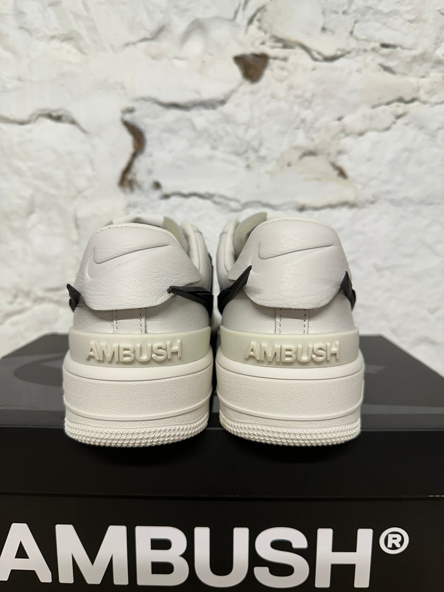 Nike Air Force 1 Low Ambush White Sz 11 DS