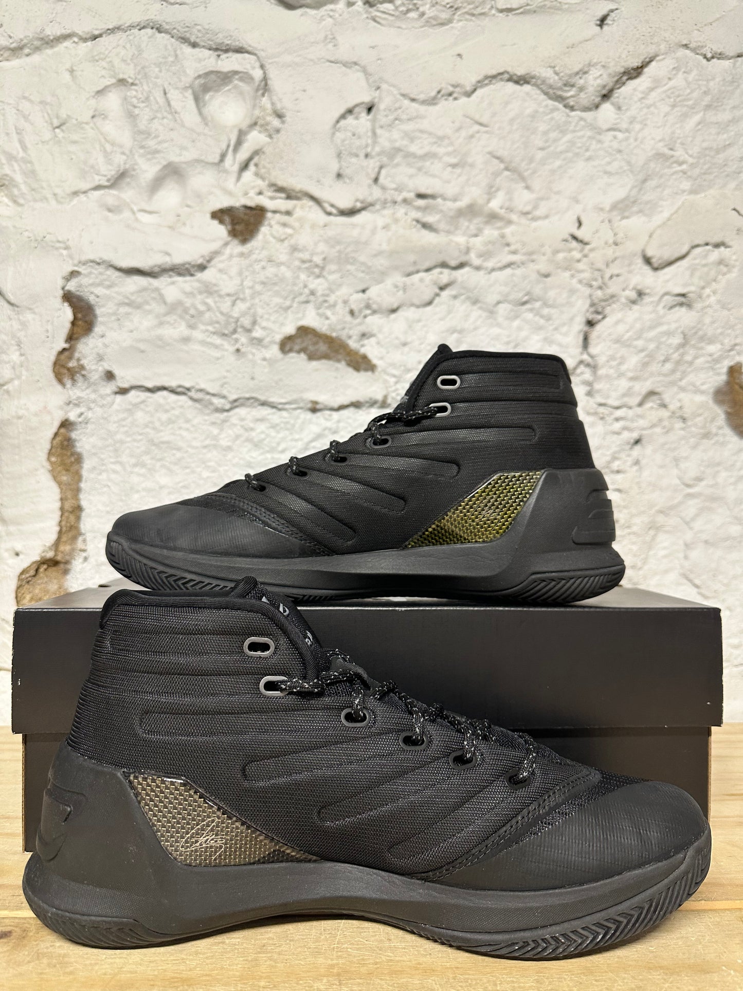 Under Armour Curry 3 Trifecta Black Sz 10 DS