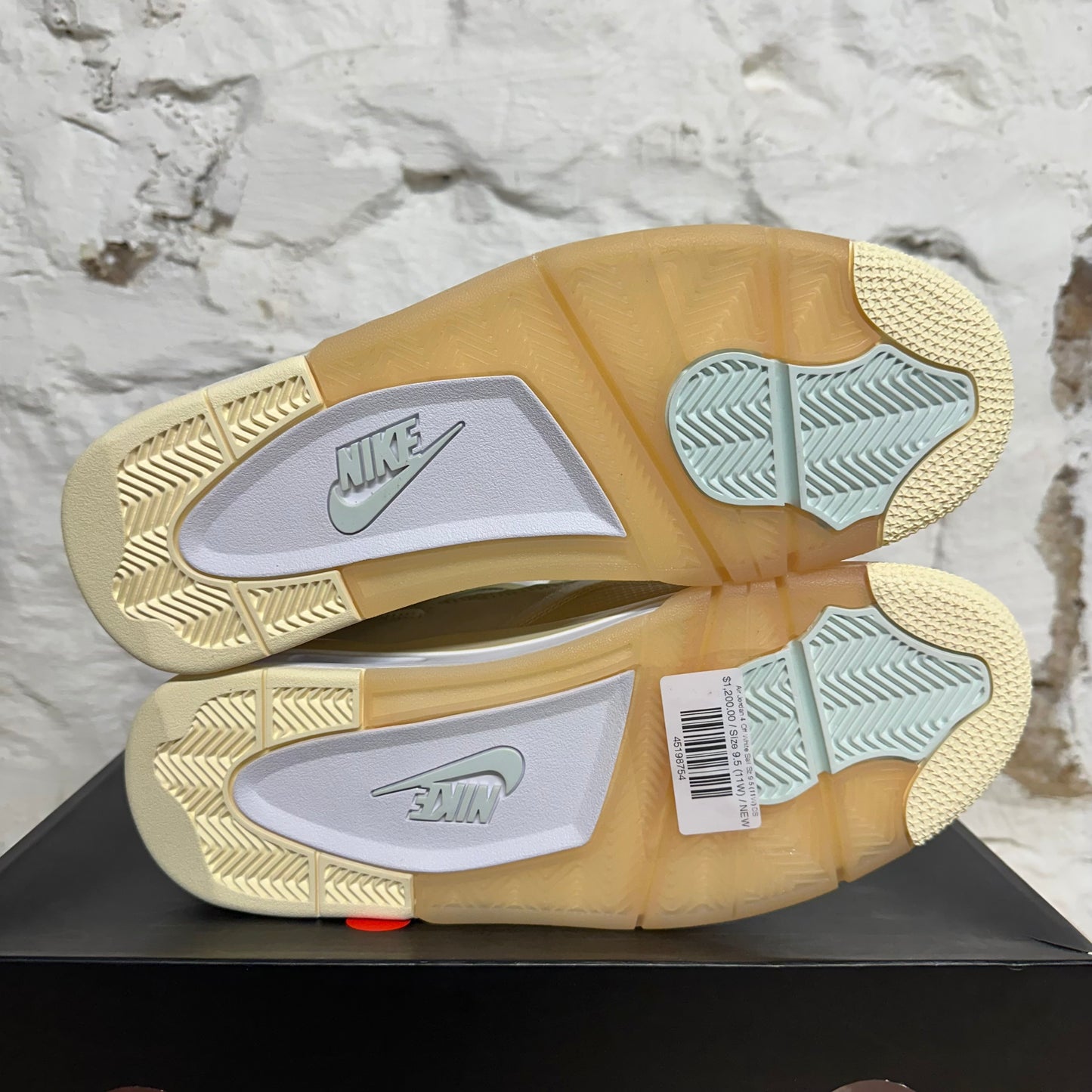 Air Jordan 4 Off-White Sail Sz 9.5 (11W) DS