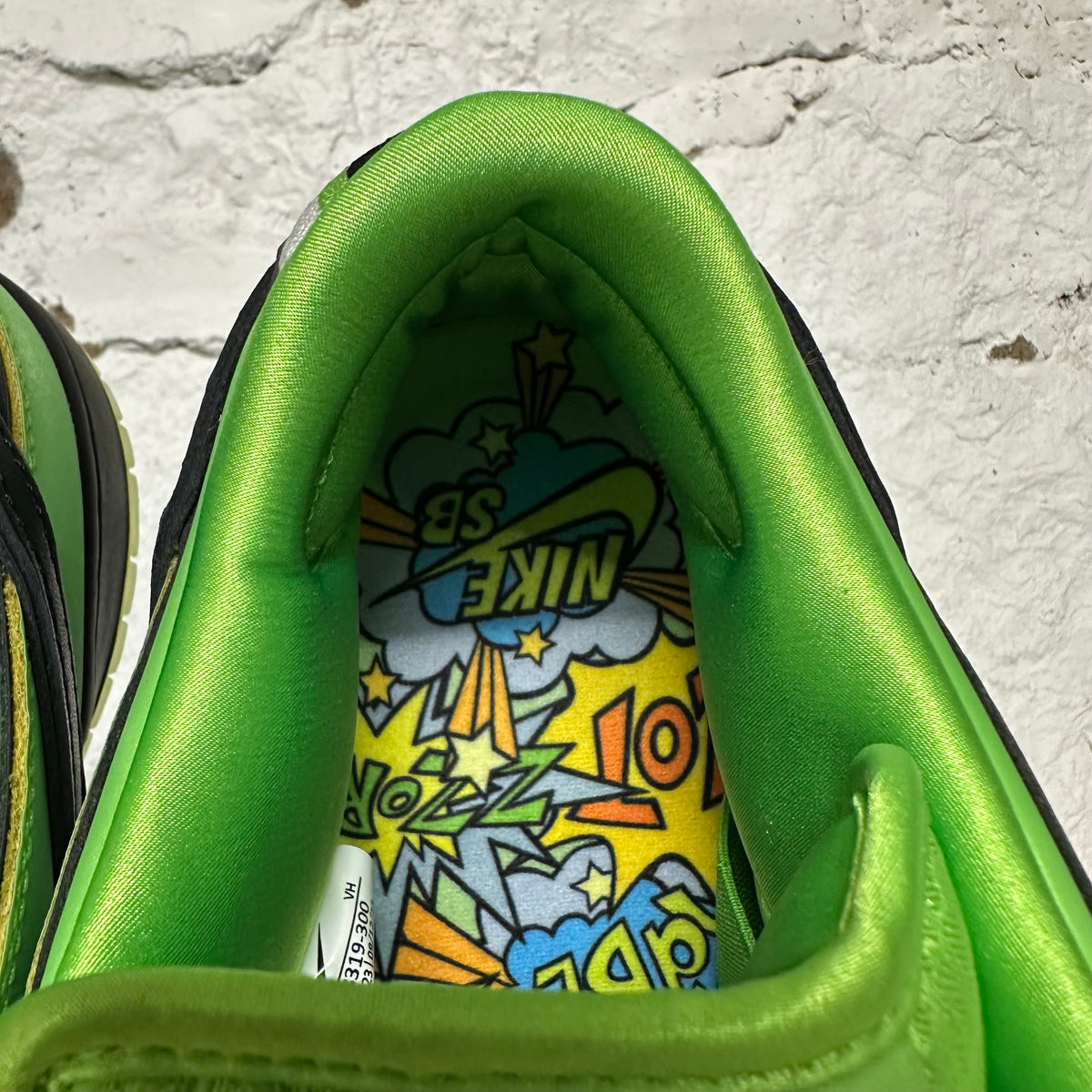Nike SB Dunk Low Powerpuff Girls Buttecup Sz 9 DS