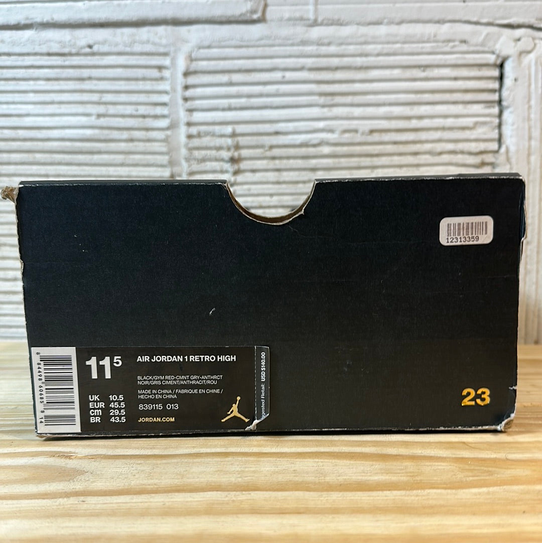 Air Jordan 1 High Un-Supreme Sz 11.5 DS