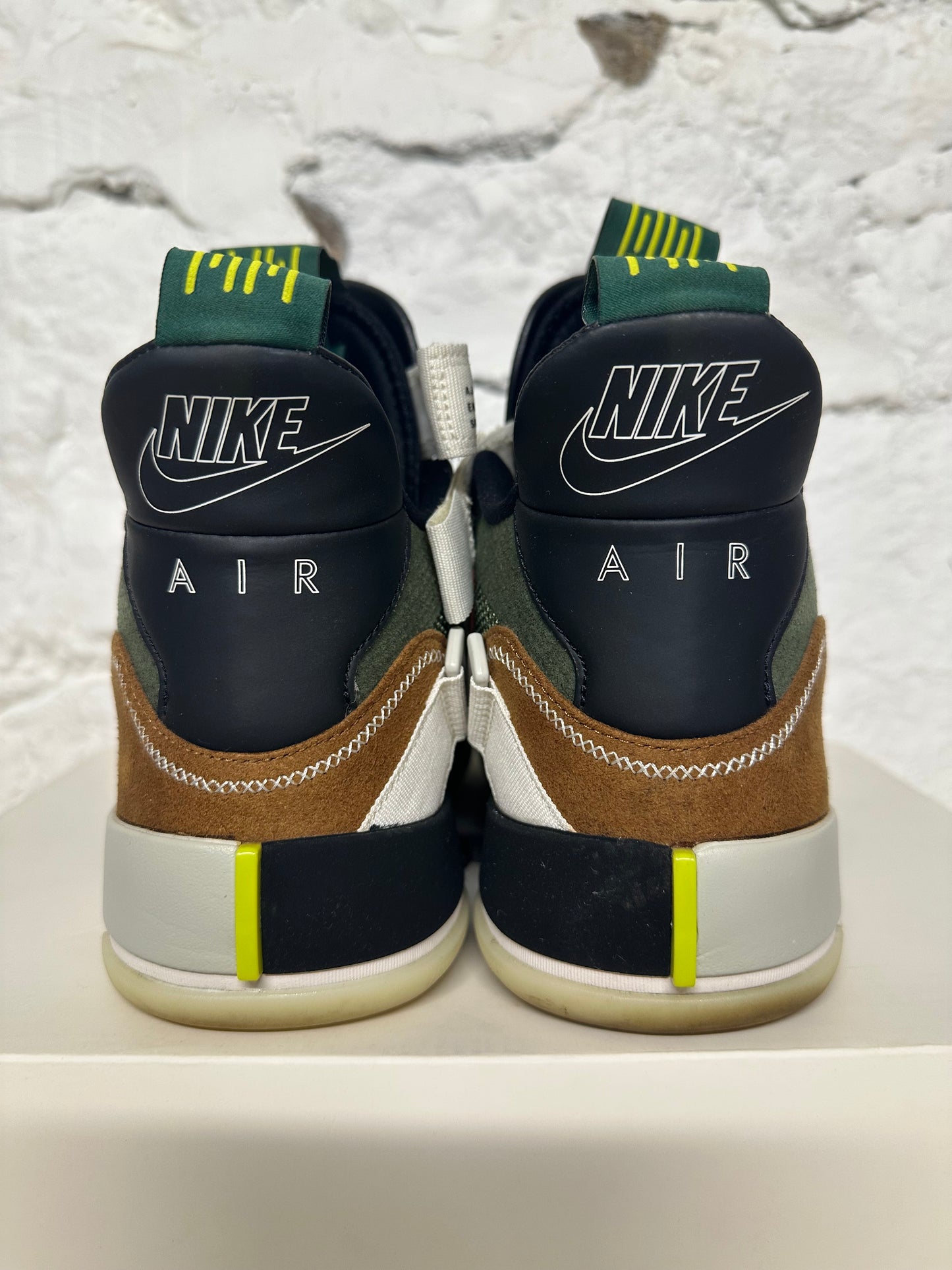 Air Jordan 33 Travis Scott Sz 8