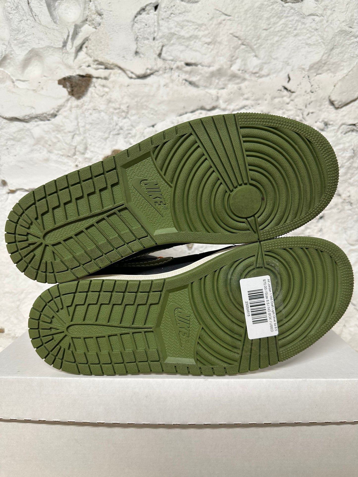 Air Jordan 1 Mid Craft Light Olive Sz 8.5