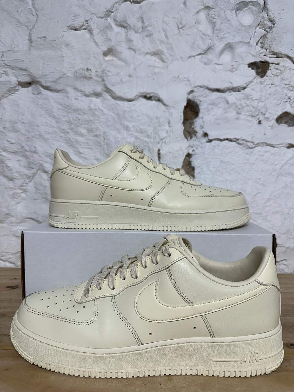 Nike Air Force 1 Low Coconut Milk Sz 12.5