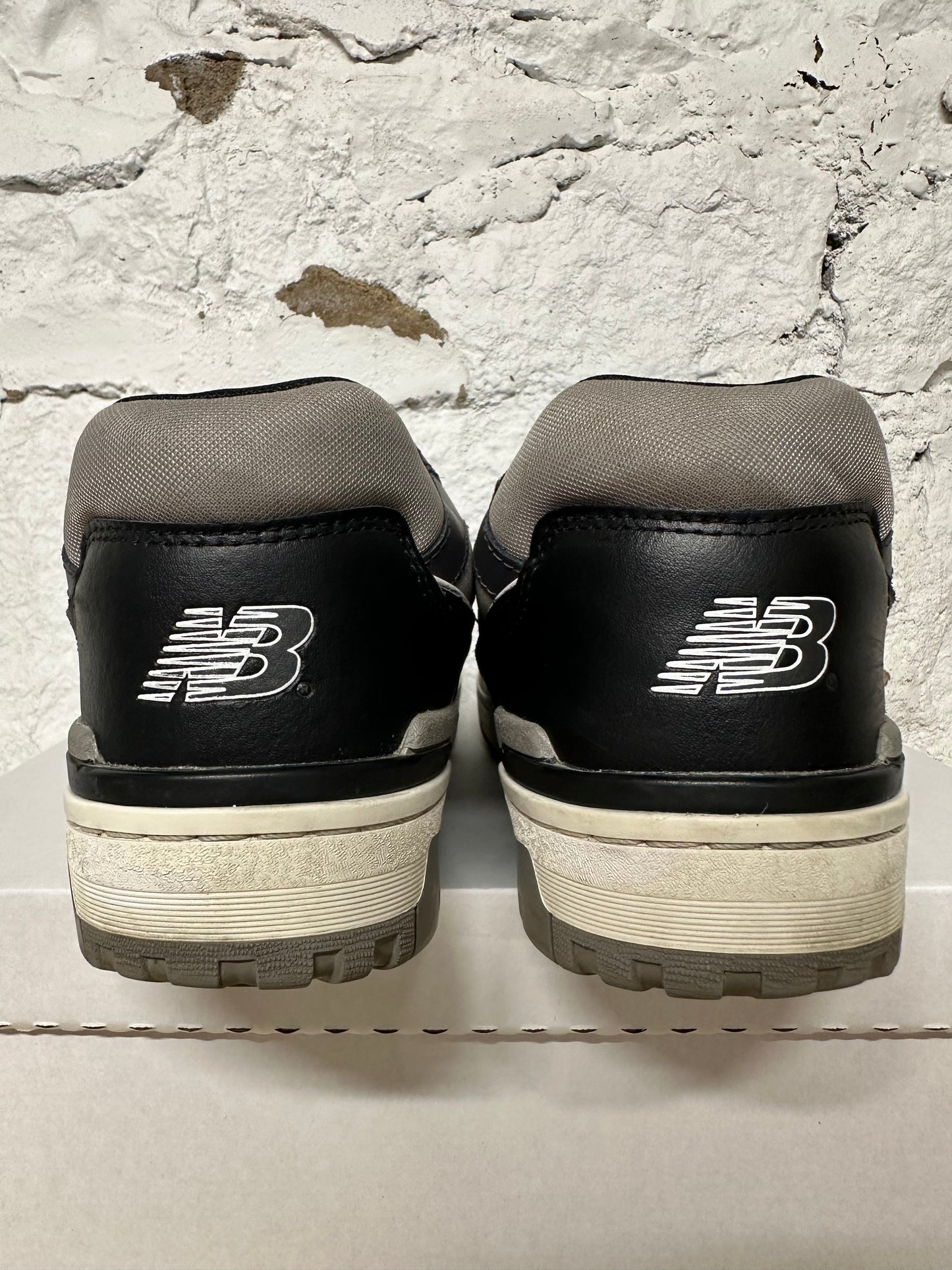 New Balance 550 Black Grey Sz 11.5