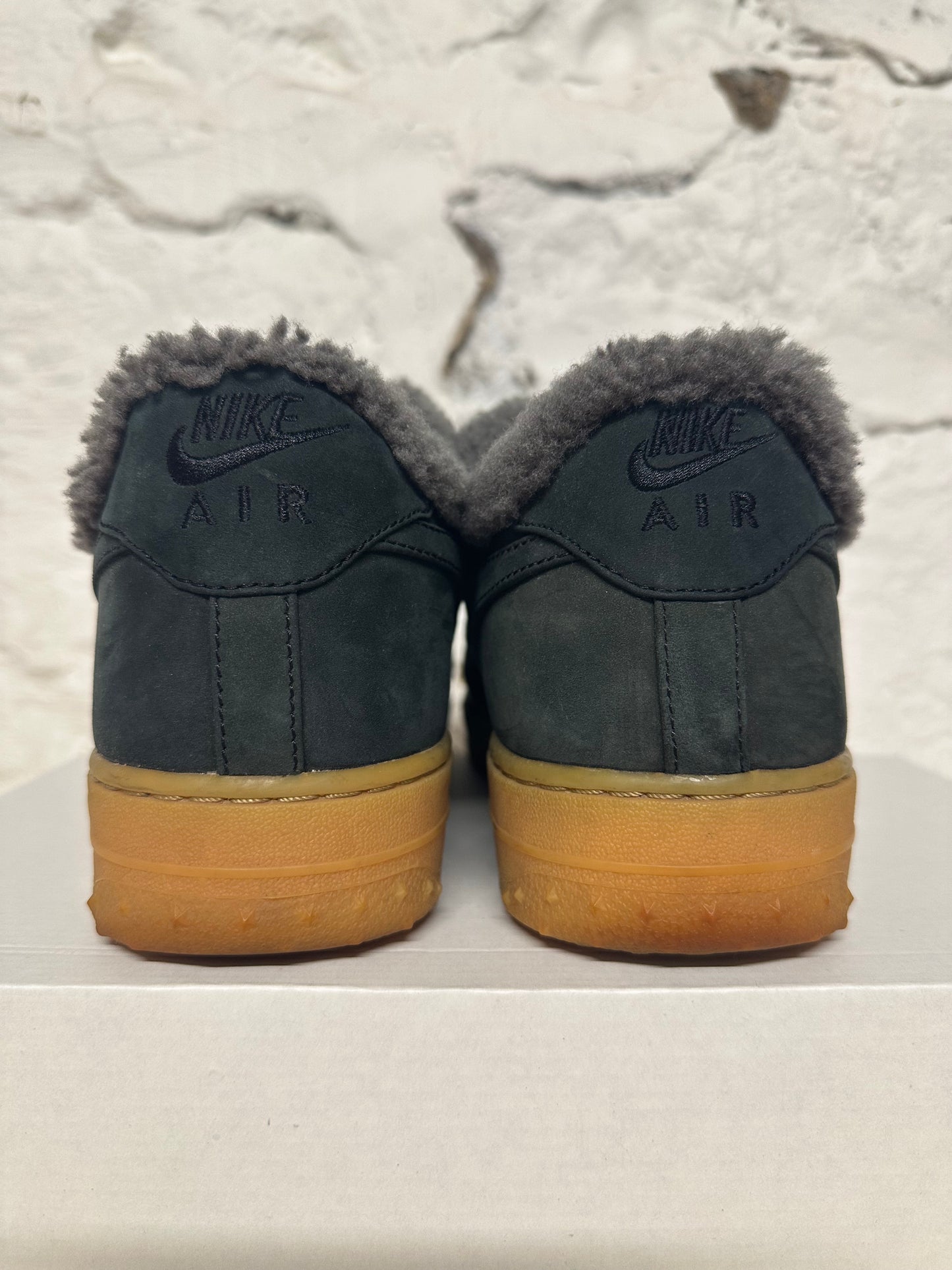 Nike Air Force 1 Low Winter Black Sz 11.5