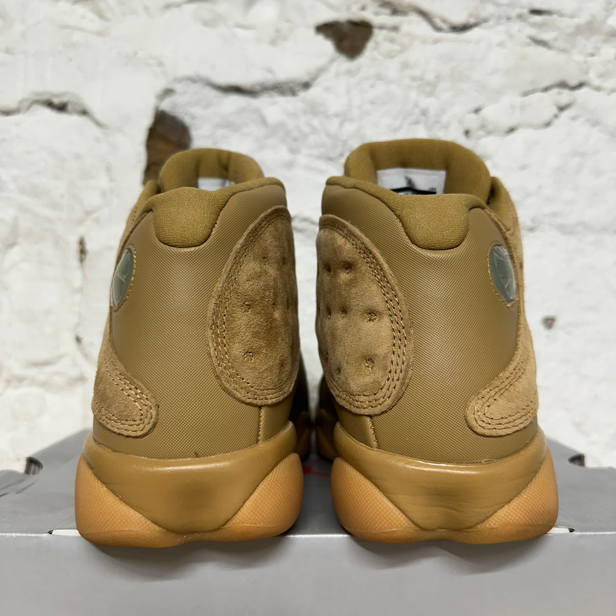 Air Jordan 13 Wheat Sz 8.5