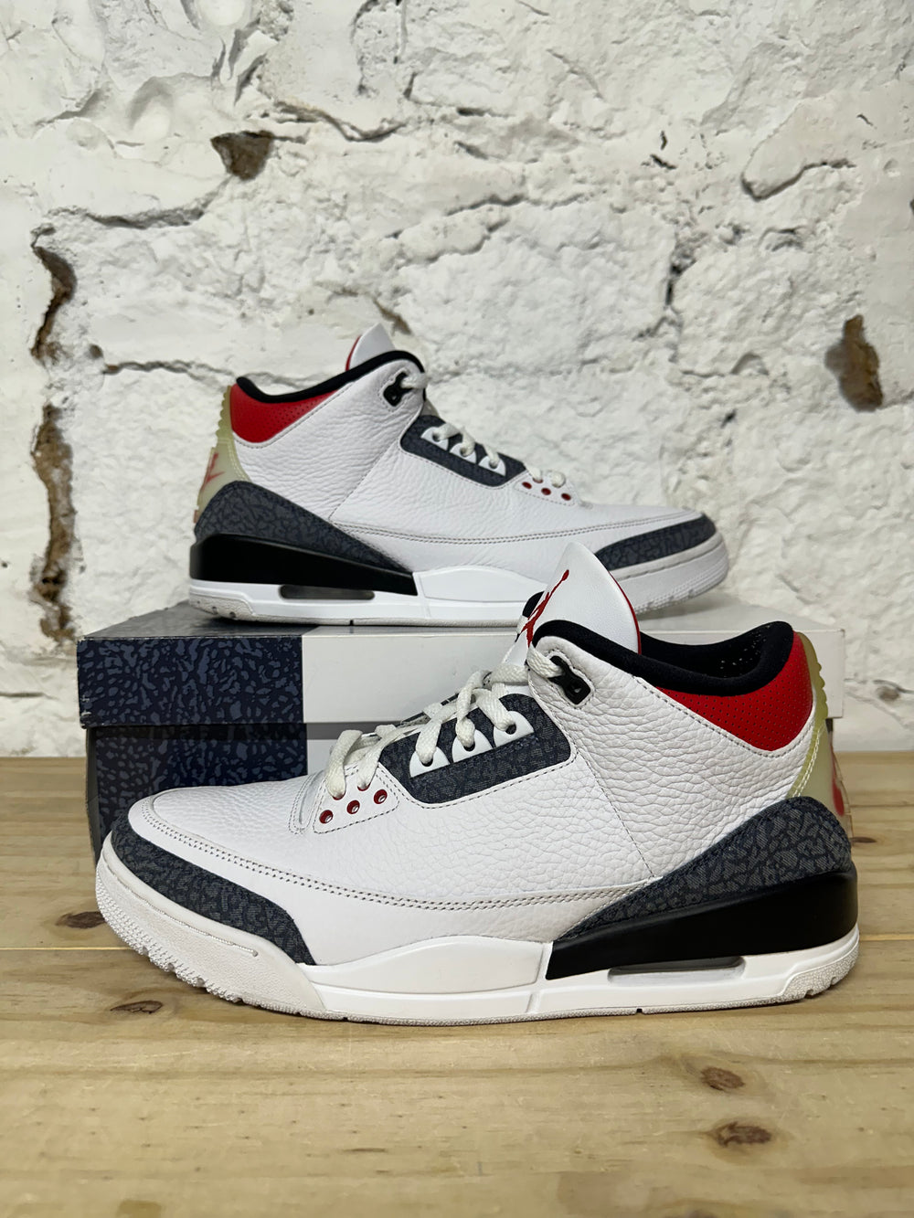 Air Jordan 3 Fire Red Denim Sz 12